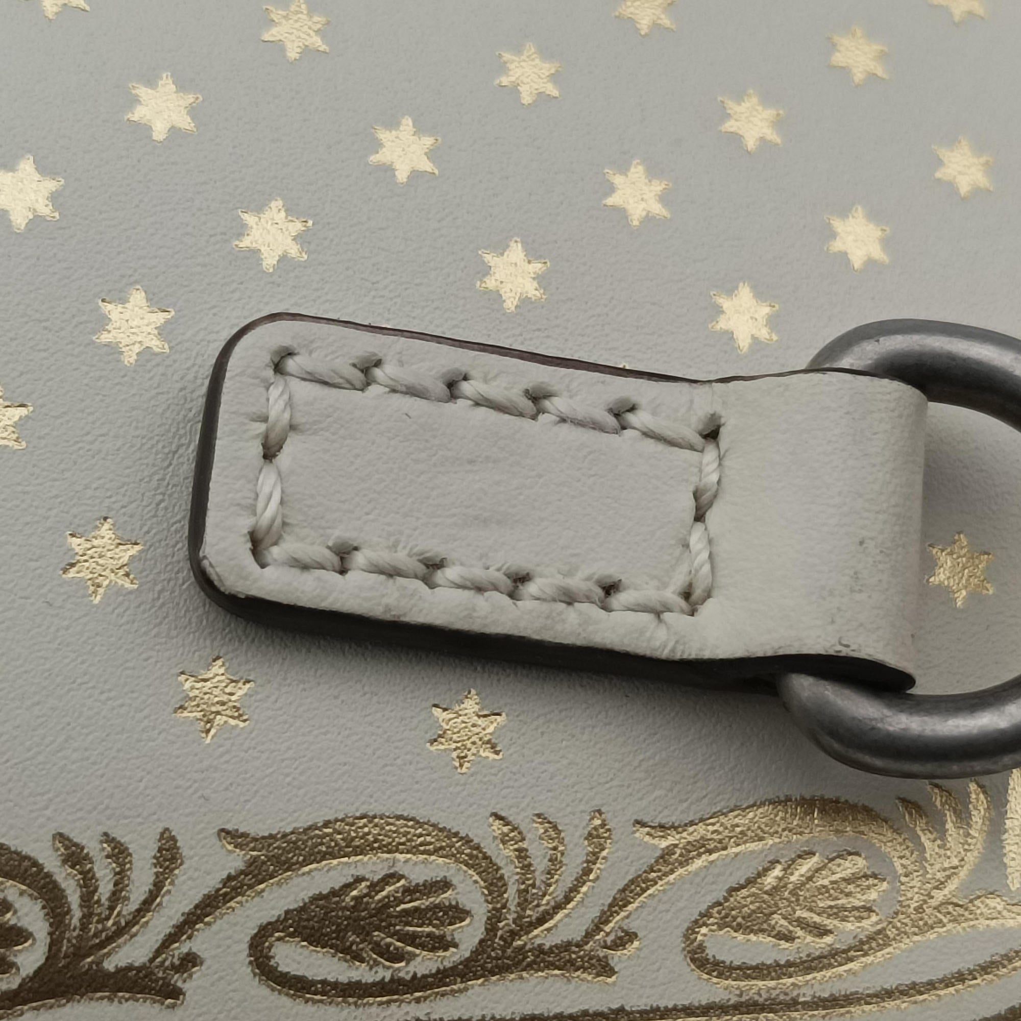 Vintage Gucci SEGA collaboration GUCCY print White Leather 511189 shoulderbag | stylenewstar