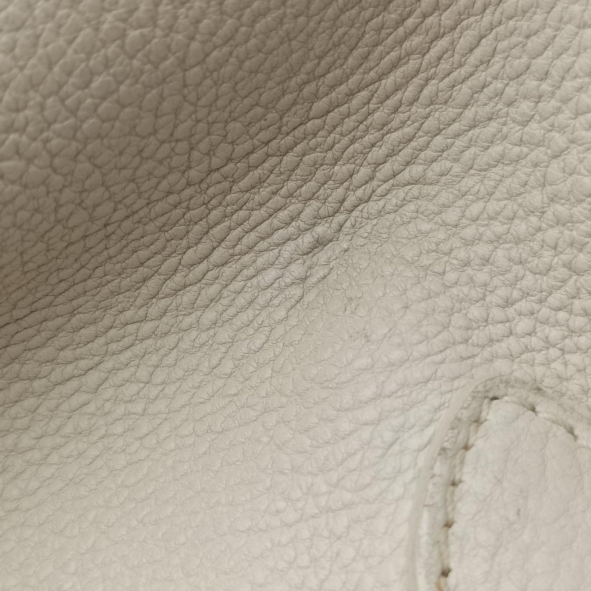 Pre-owned Christian Dior Detective White leather  handbag | stylenewstar