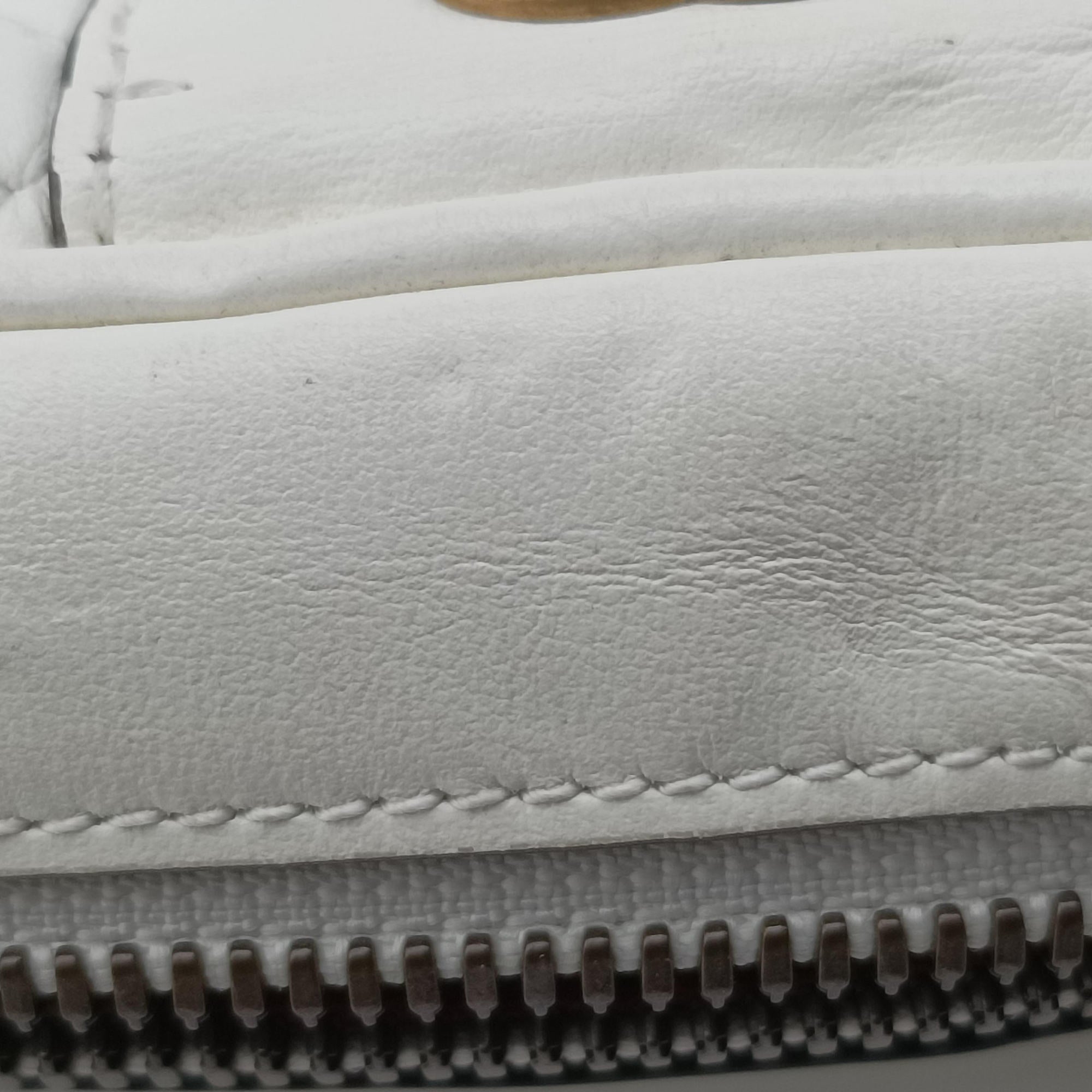 Pre-owned Gucci GG Marmont Pochette White Leather 541051 shoulderbag | stylenewstar