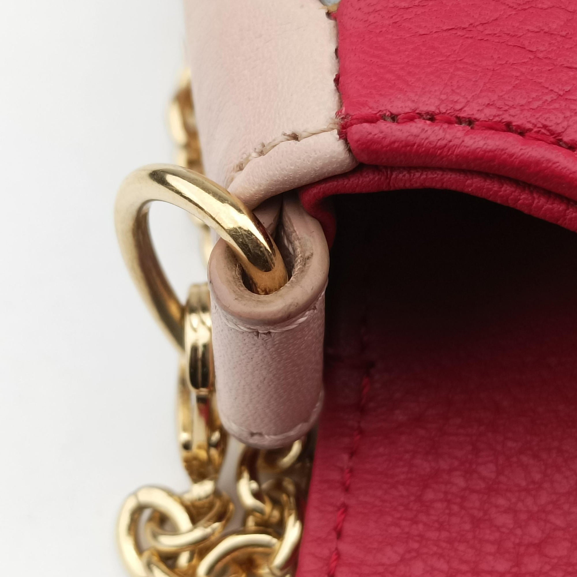 Pre-owned Fendi Fendista Pochette Red Leather 8M0276 shoulderbag | stylenewstar