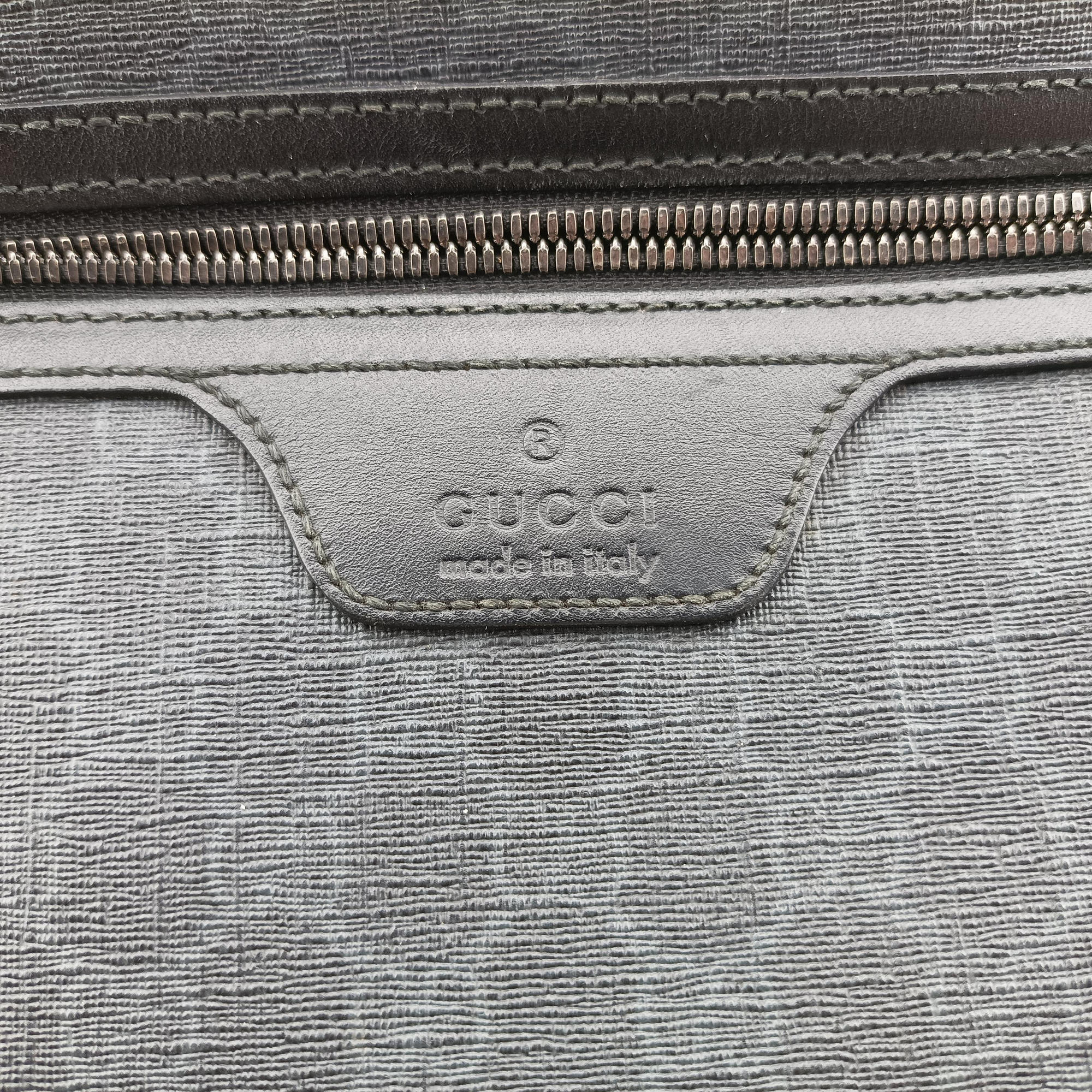 Pre-owned Gucci GG Supreme Black PVC coated canvas 322279 shoulderbag | stylenewstar