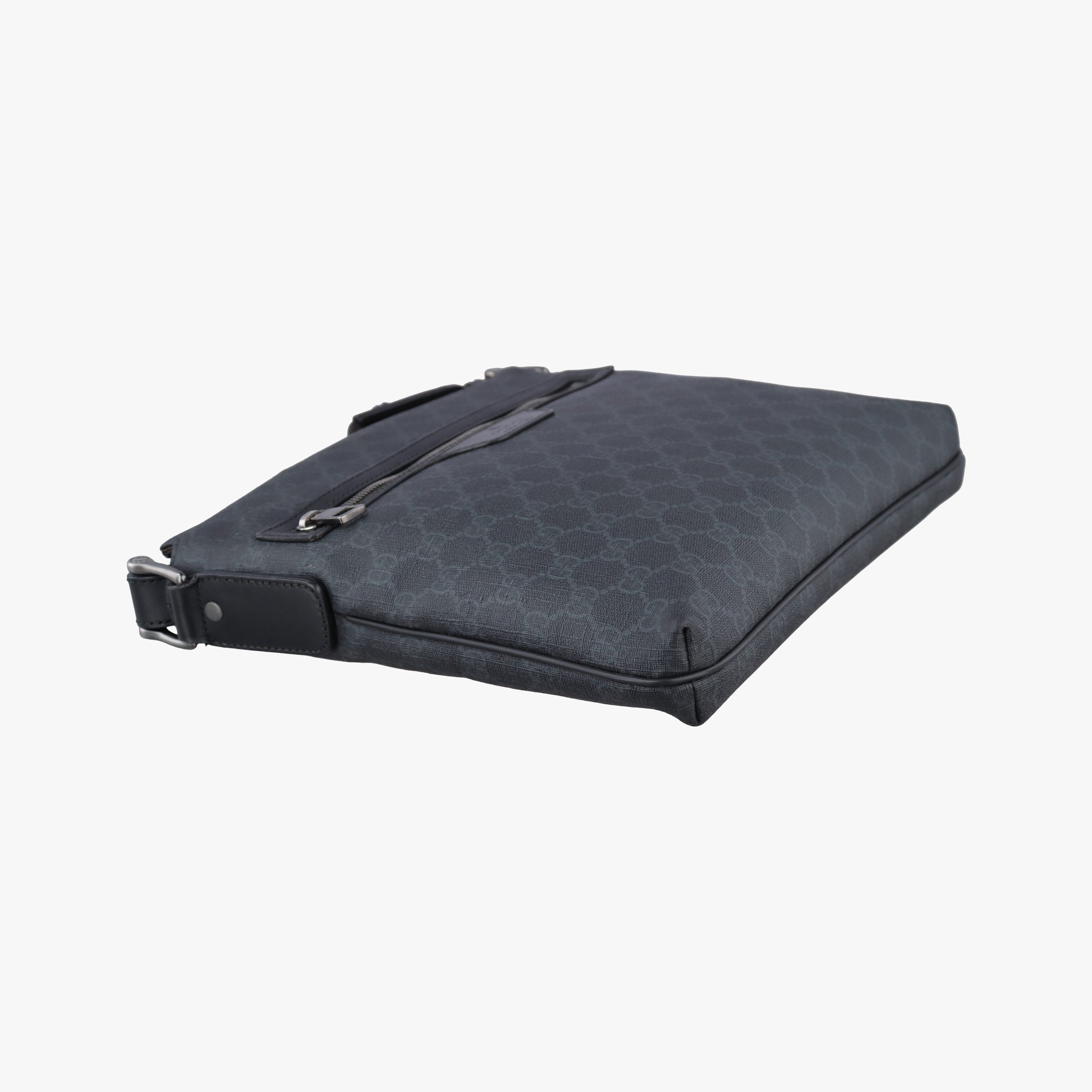 Pre-owned Gucci GG Supreme Black PVC coated canvas 322279 shoulderbag | stylenewstar