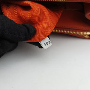 Vintage Prada Galleria Orange SAFFIANO Leather BN1844 shoulderbag | stylenewstar