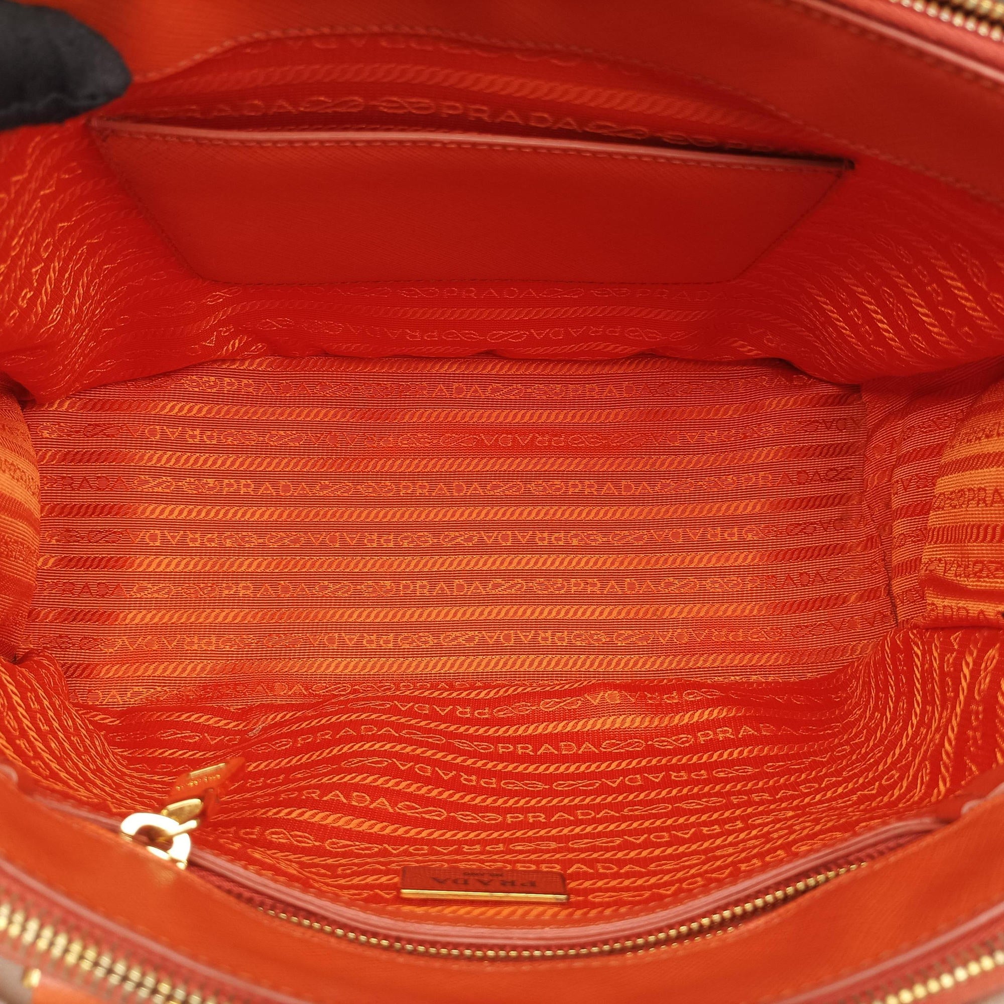Vintage Prada Galleria Orange SAFFIANO Leather BN1844 shoulderbag | stylenewstar