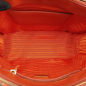 Vintage Prada Galleria Orange SAFFIANO Leather BN1844 shoulderbag | stylenewstar