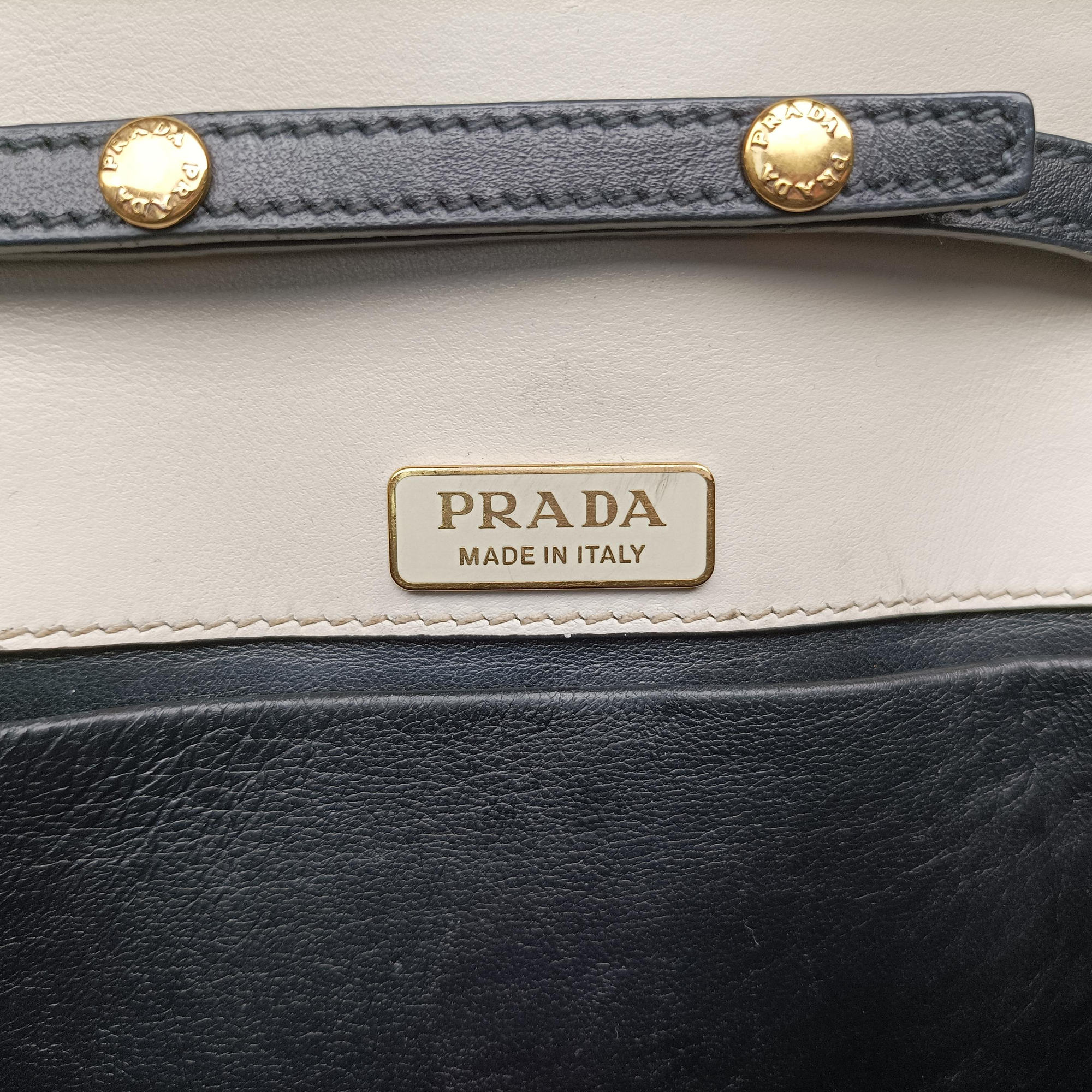 Pre-owned Prada Astrology Cahier White×Black Saffiano leather×Leather  shoulderbag | stylenewstar