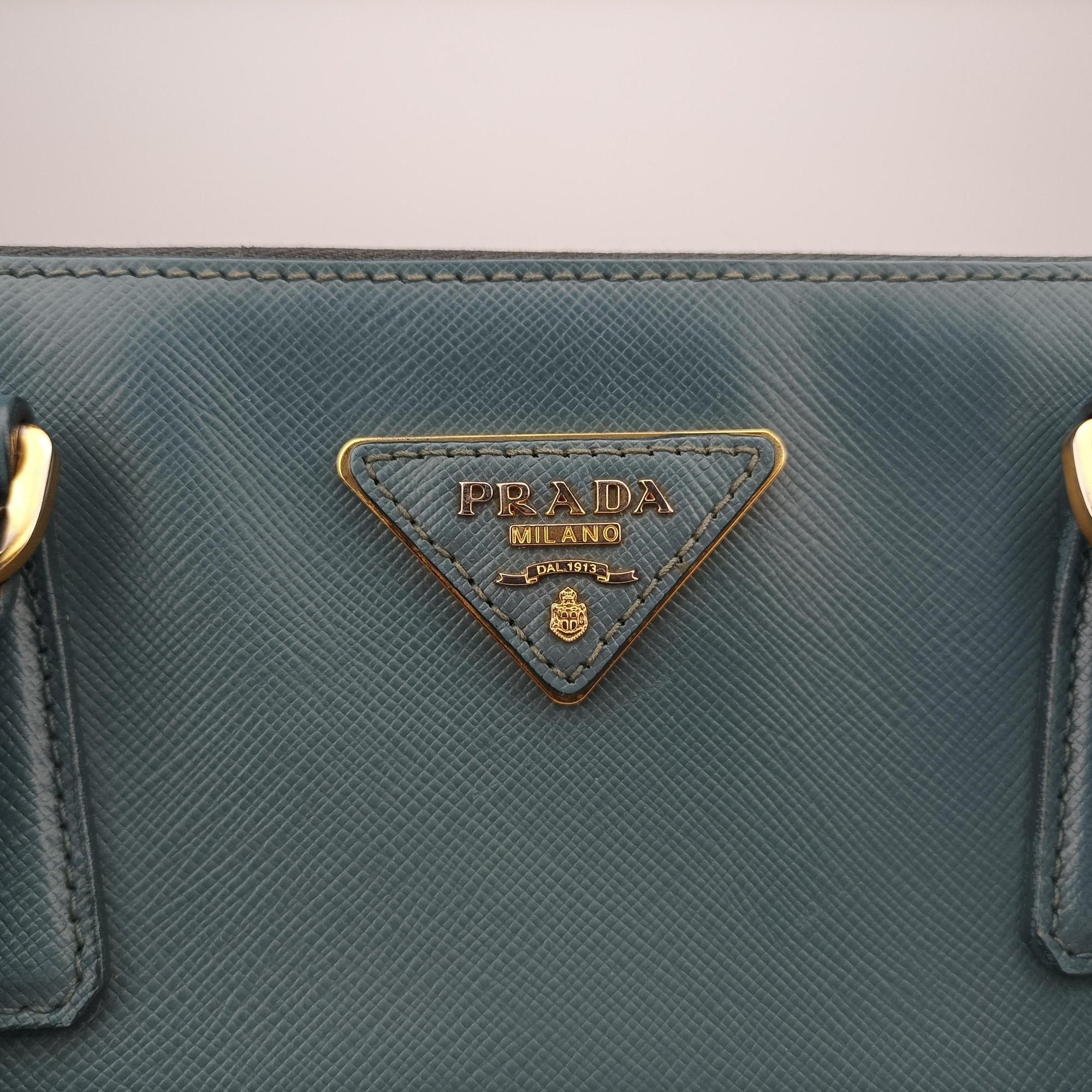 Pre-owned Prada Galleria Blue SAFFIANO Leather BN1786 handbag | stylenewstar