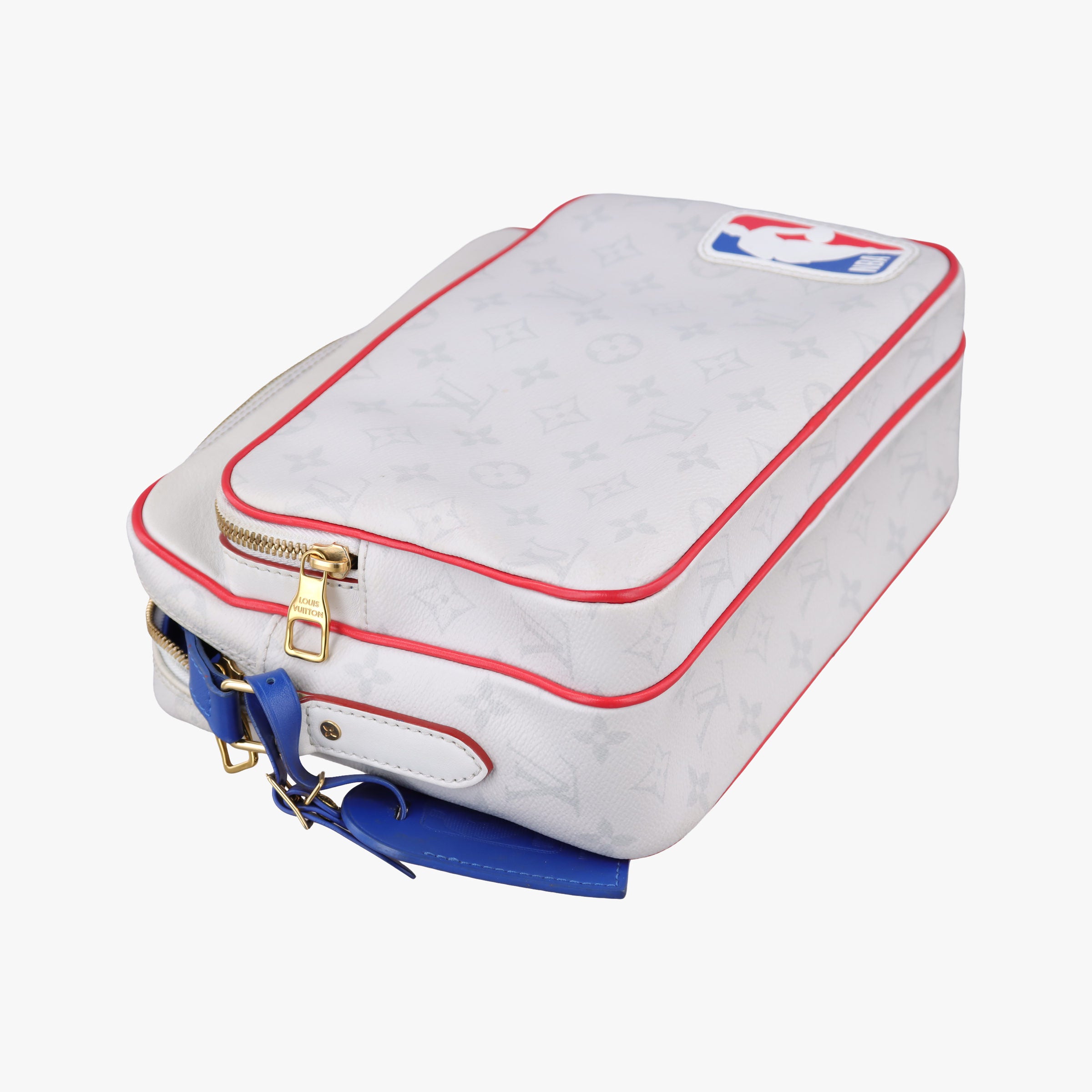 Pre-owned Louis Vuitton LVxNBA Nile Messenger 2021 CR Antarctica PVC coated canvas M45583 shoulderbag | stylenewstar