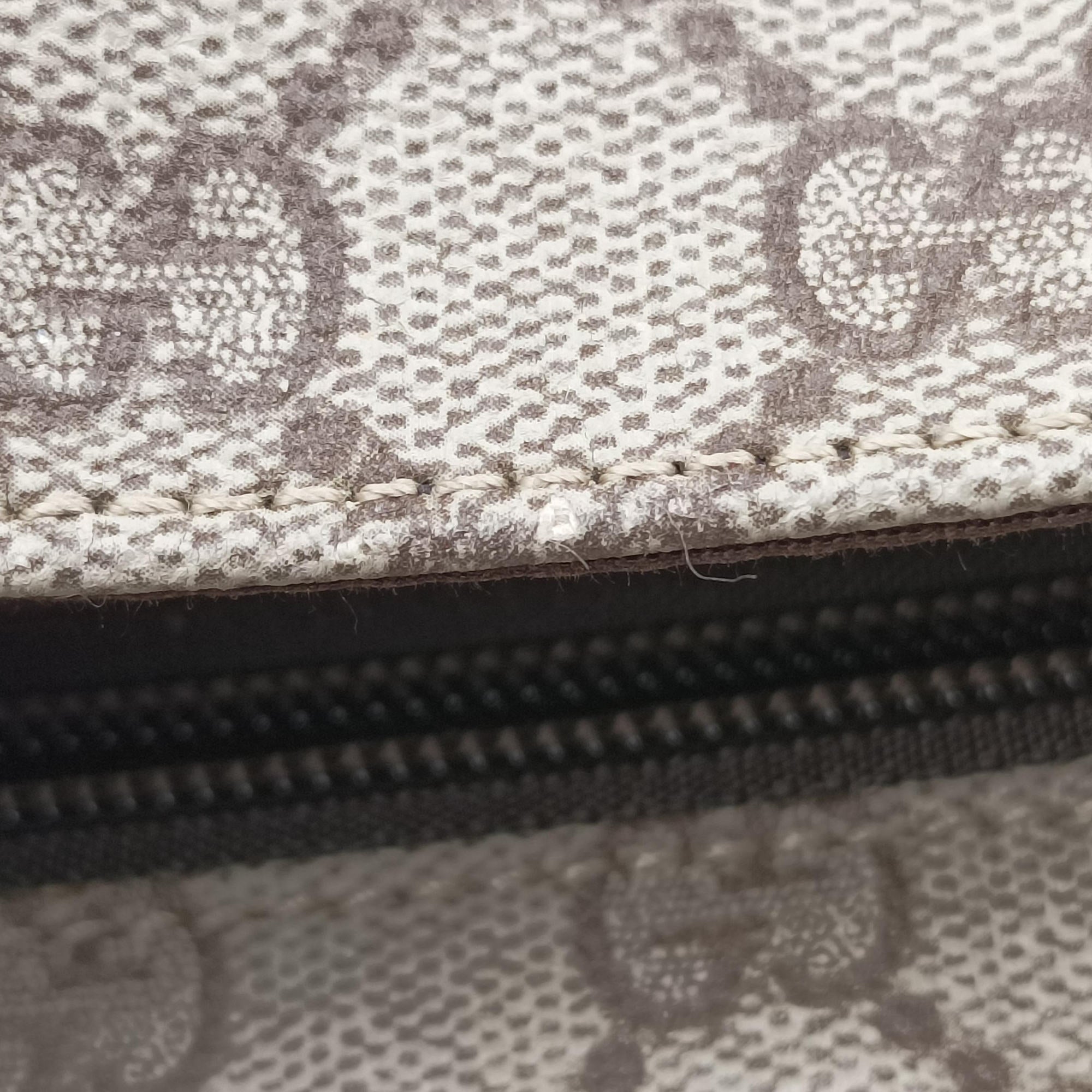 Pre-owned Gucci GG Supreme DiaperBag Brown PVC coated canvas 189748 shoulderbag | stylenewstar