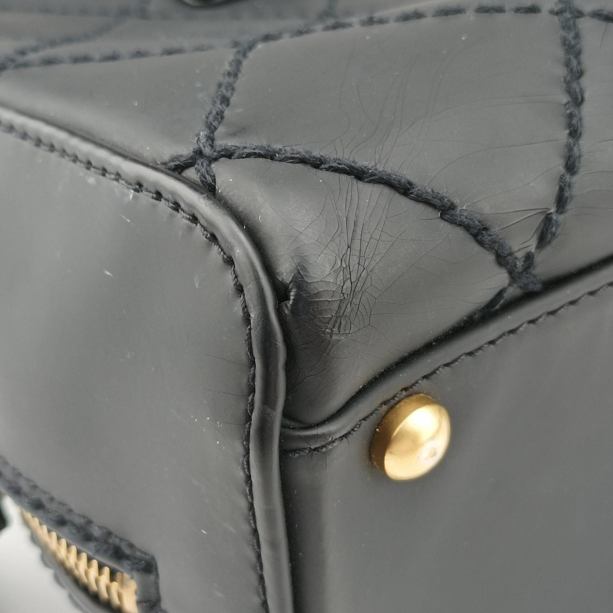 Pre-owned Chanel Wild Stitch Black Leather A14693 handbag | stylenewstar