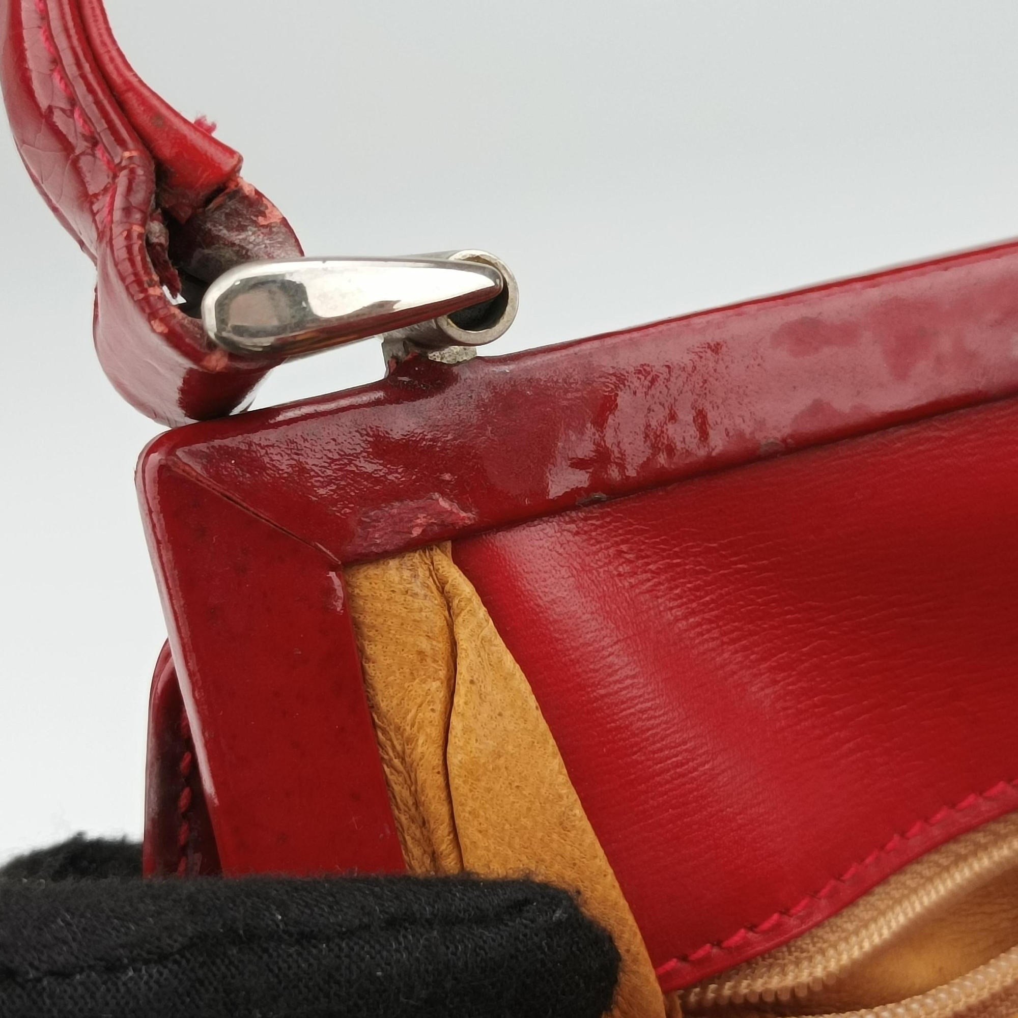 Pre-owned Gucci Vintage Red Patent Leather 000 78 handbag | stylenewstar