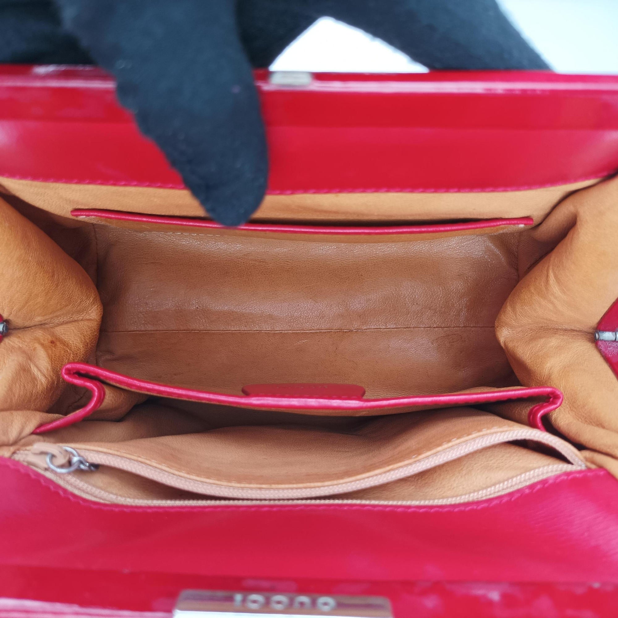 Pre-owned Gucci Vintage Red Patent Leather 000 78 handbag | stylenewstar