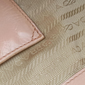 Secondhand Prada Triangle Logo tote Pink Leather  shoulderbag | stylenewstar