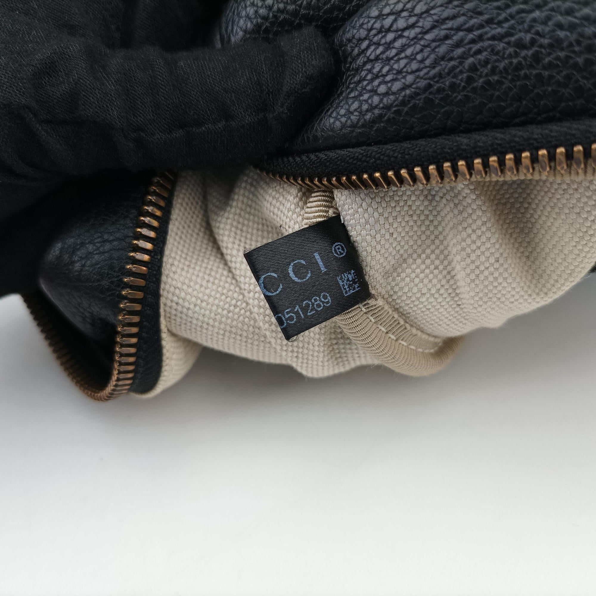 Vintage Gucci Print Black Leather 530412 bum bag/waist bag | stylenewstar