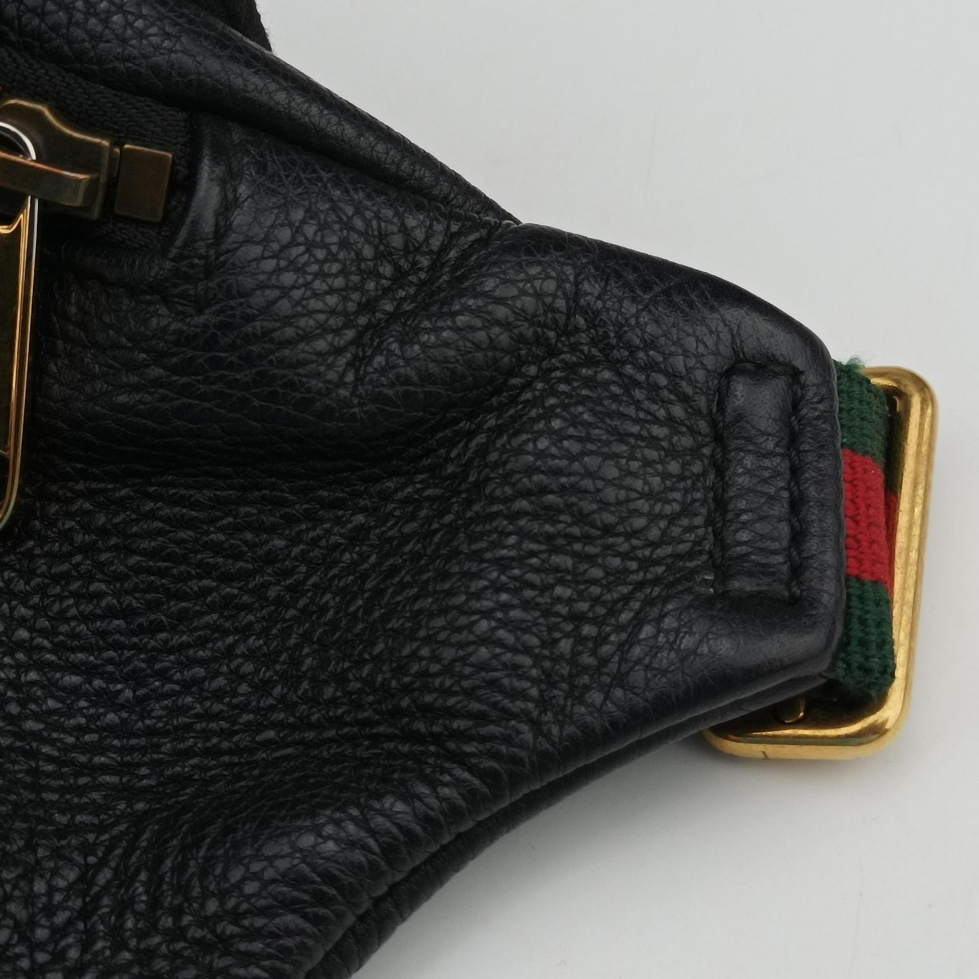 Vintage Gucci Print Black Leather 530412 bum bag/waist bag | stylenewstar