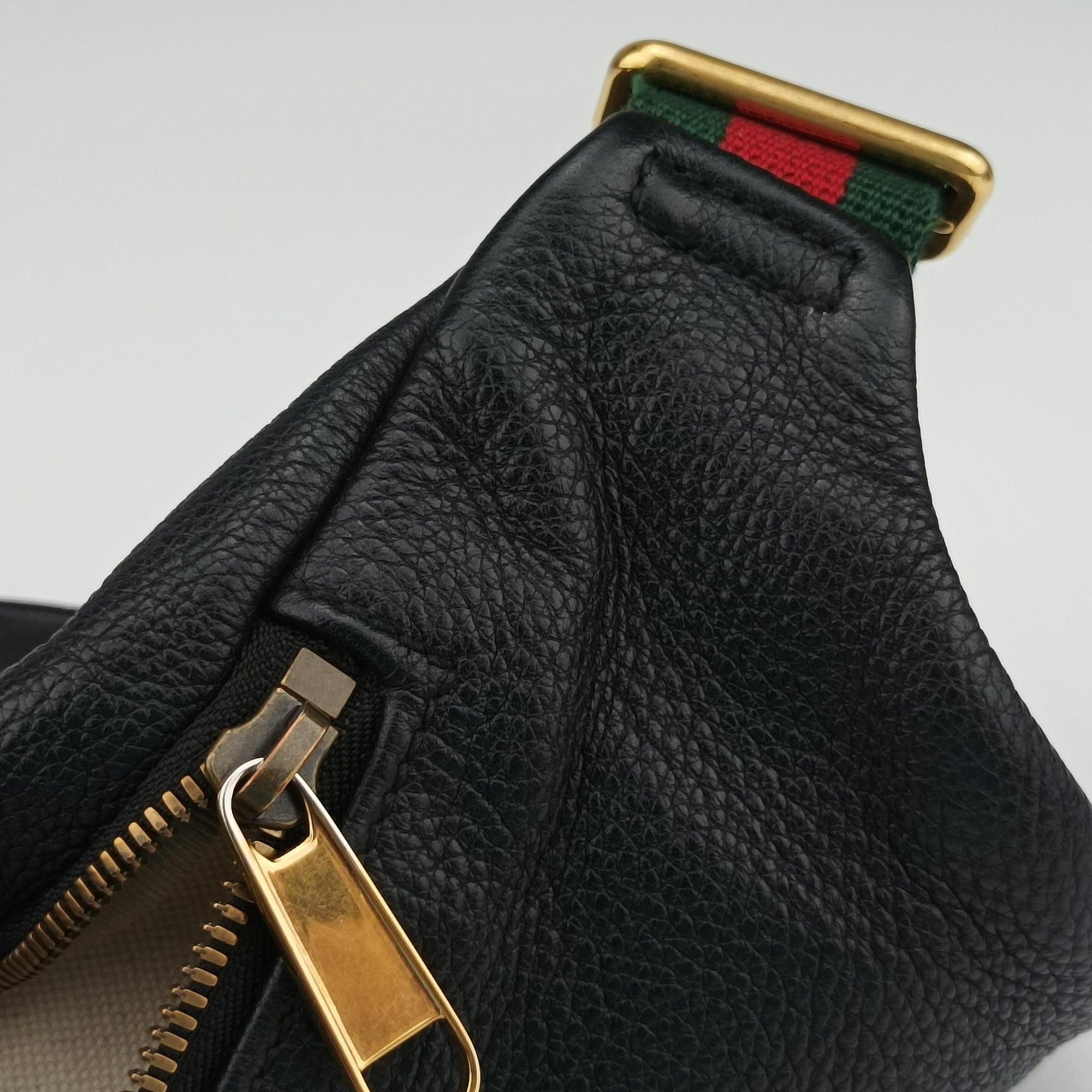 Vintage Gucci Print Black Leather 530412 bum bag/waist bag | stylenewstar