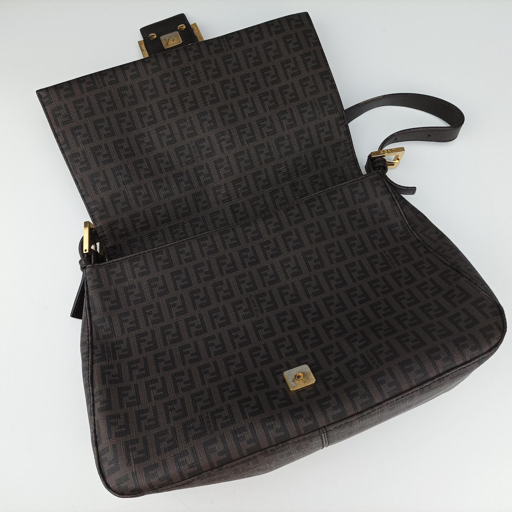 Vintage Fendi Baguette Zucchino Brown PVC coated canvas 8BR001 shoulderbag | stylenewstar