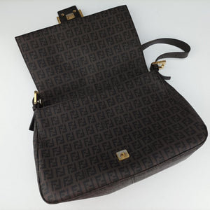 Vintage Fendi Baguette Zucchino Brown PVC coated canvas 8BR001 shoulderbag | stylenewstar