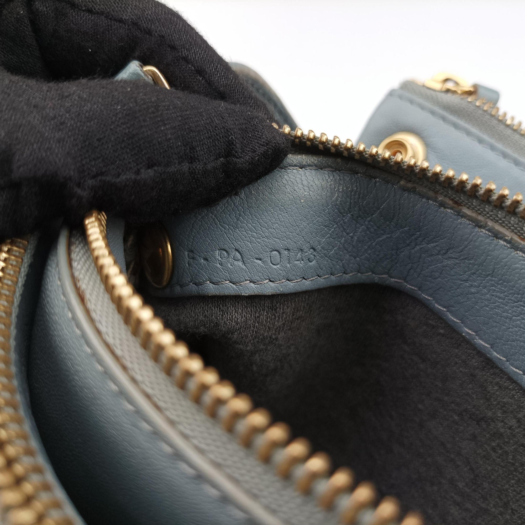 Pre-owned Celine TRIO Blue Leather  shoulderbag | stylenewstar
