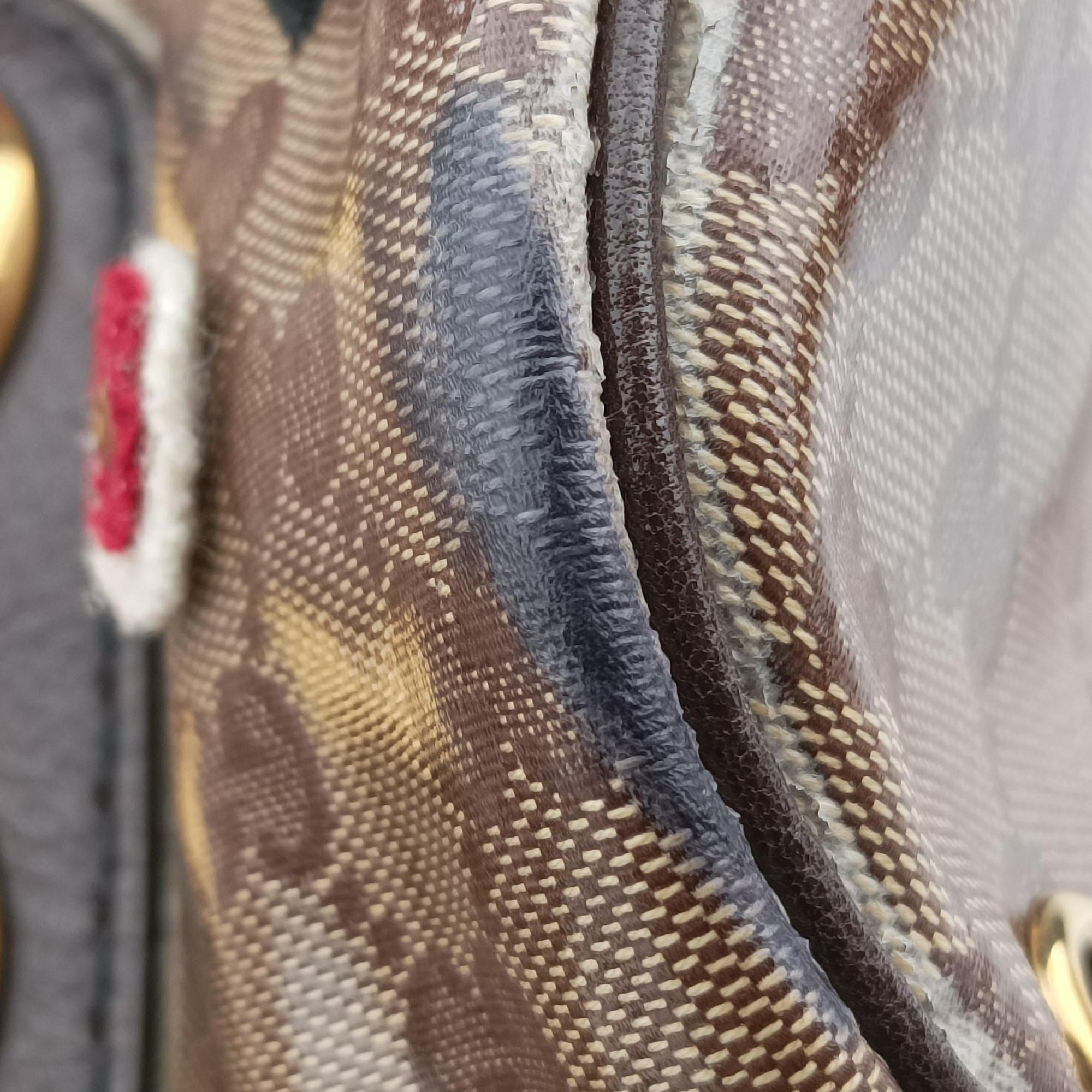 Secondhand Gucci Babushka Multicolour PVC coated canvas 207775 handbag | stylenewstar