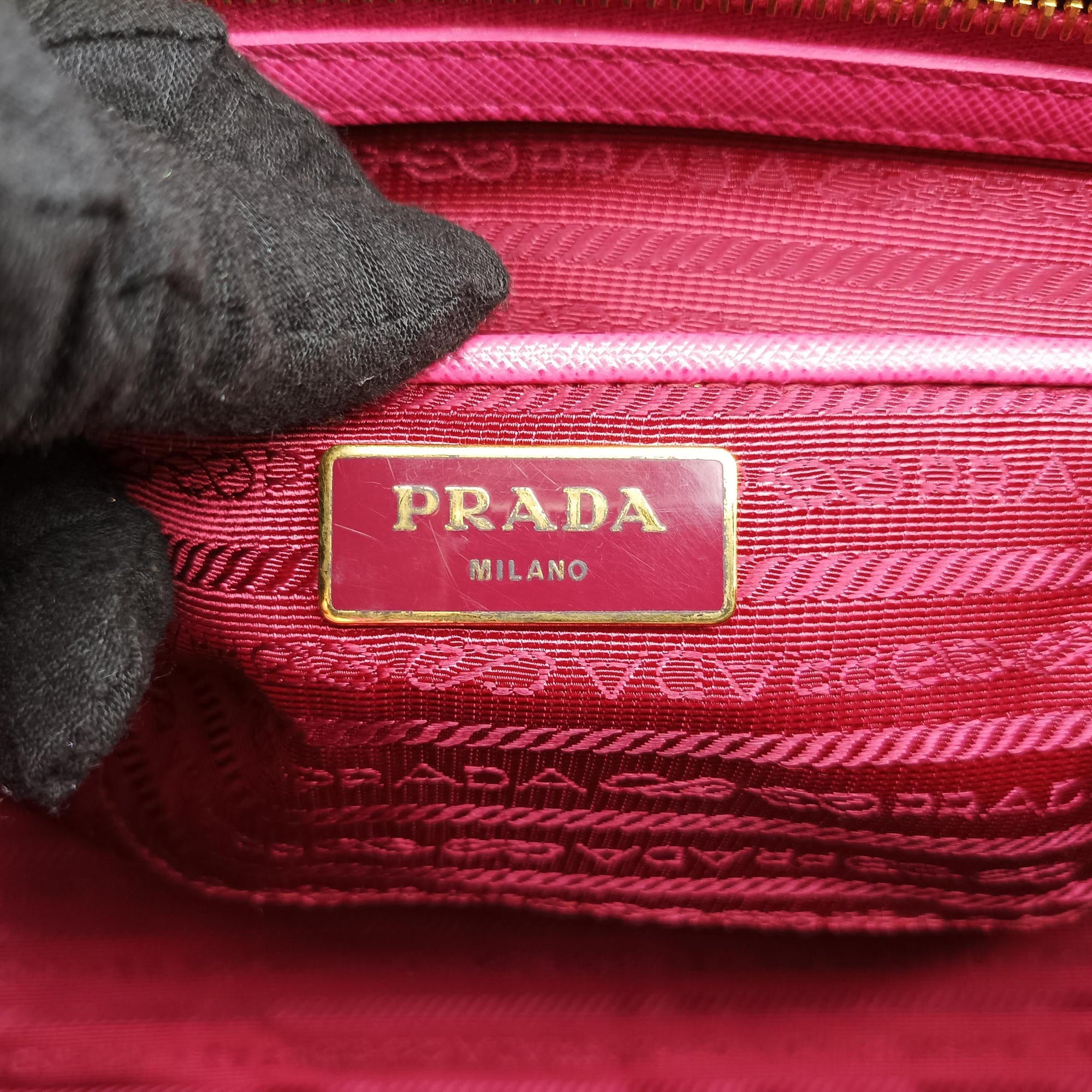Vintage Prada Galleria Pink SAFFIANO Leather BN1786 shoulderbag | stylenewstar