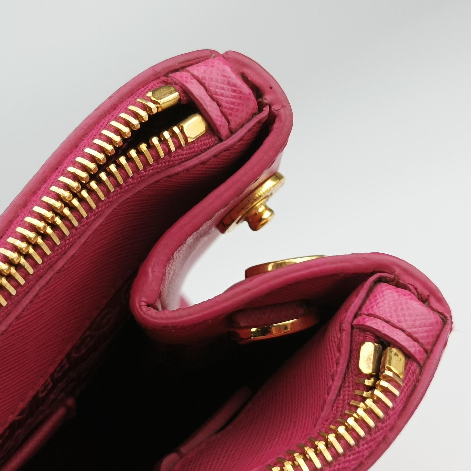 Vintage Prada Galleria Pink SAFFIANO Leather BN1786 shoulderbag | stylenewstar