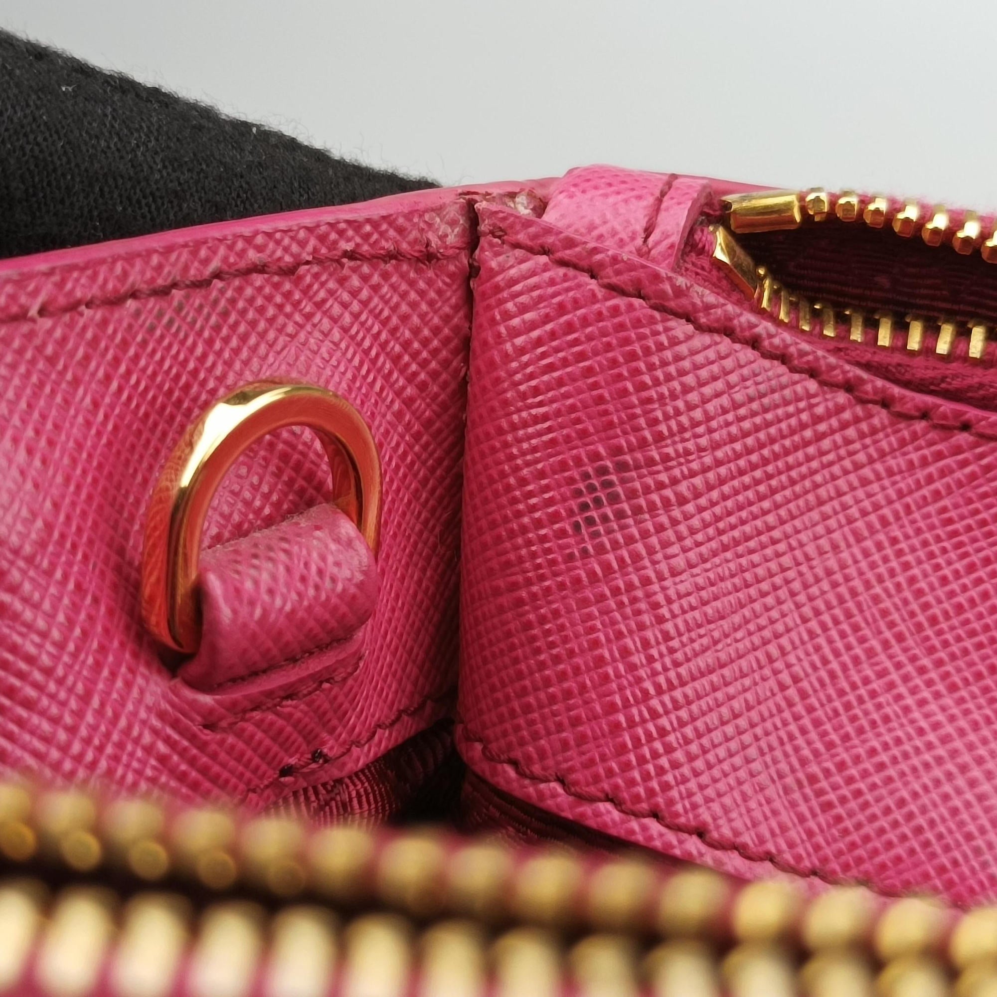 Vintage Prada Galleria Pink SAFFIANO Leather BN1786 shoulderbag | stylenewstar