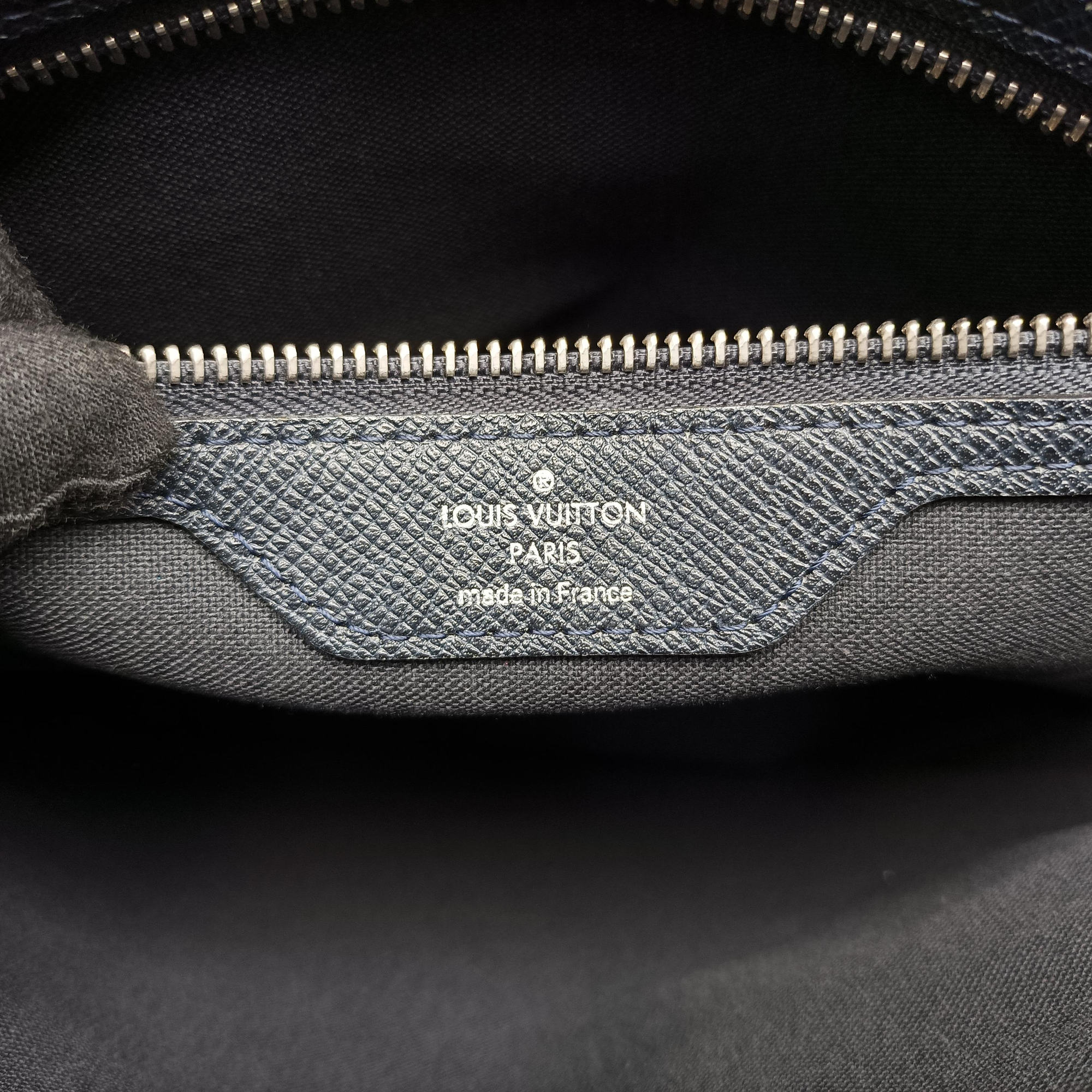 Vintage Louis Vuitton ANDREI ARDOISE Taiga M32482 shoulderbag | stylenewstar