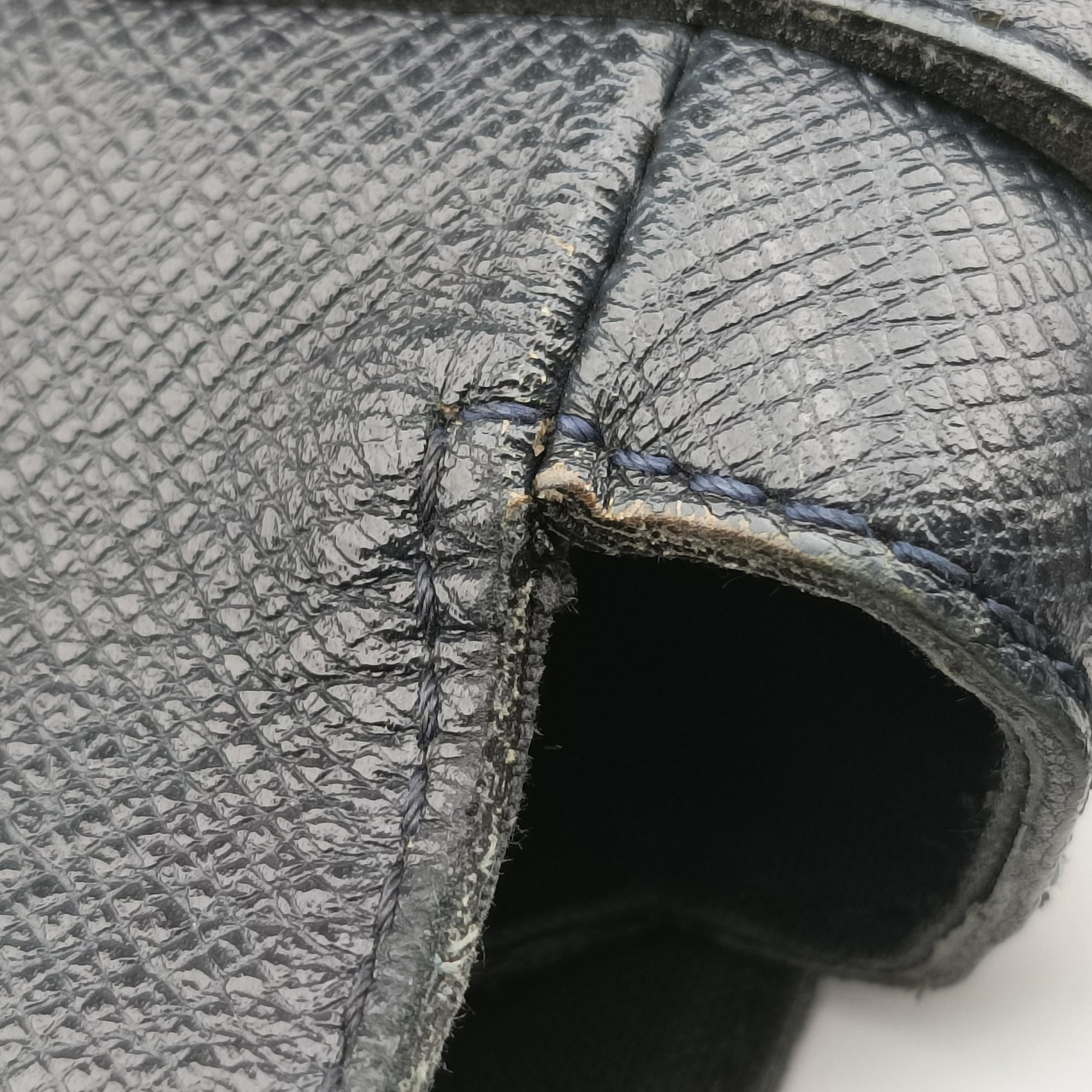 Vintage Louis Vuitton ANDREI ARDOISE Taiga M32482 shoulderbag | stylenewstar
