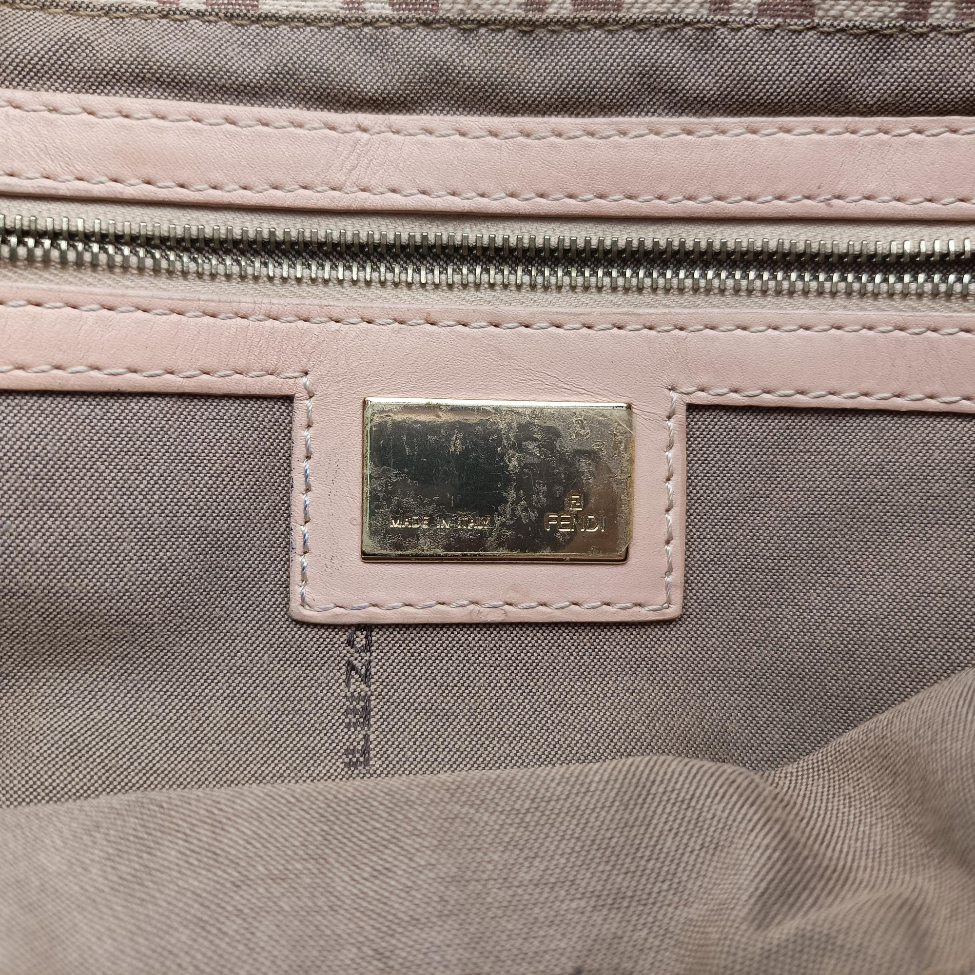 Pre-owned Fendi Zucchino Baguette Pink canvas 8BR003 handbag | stylenewstar