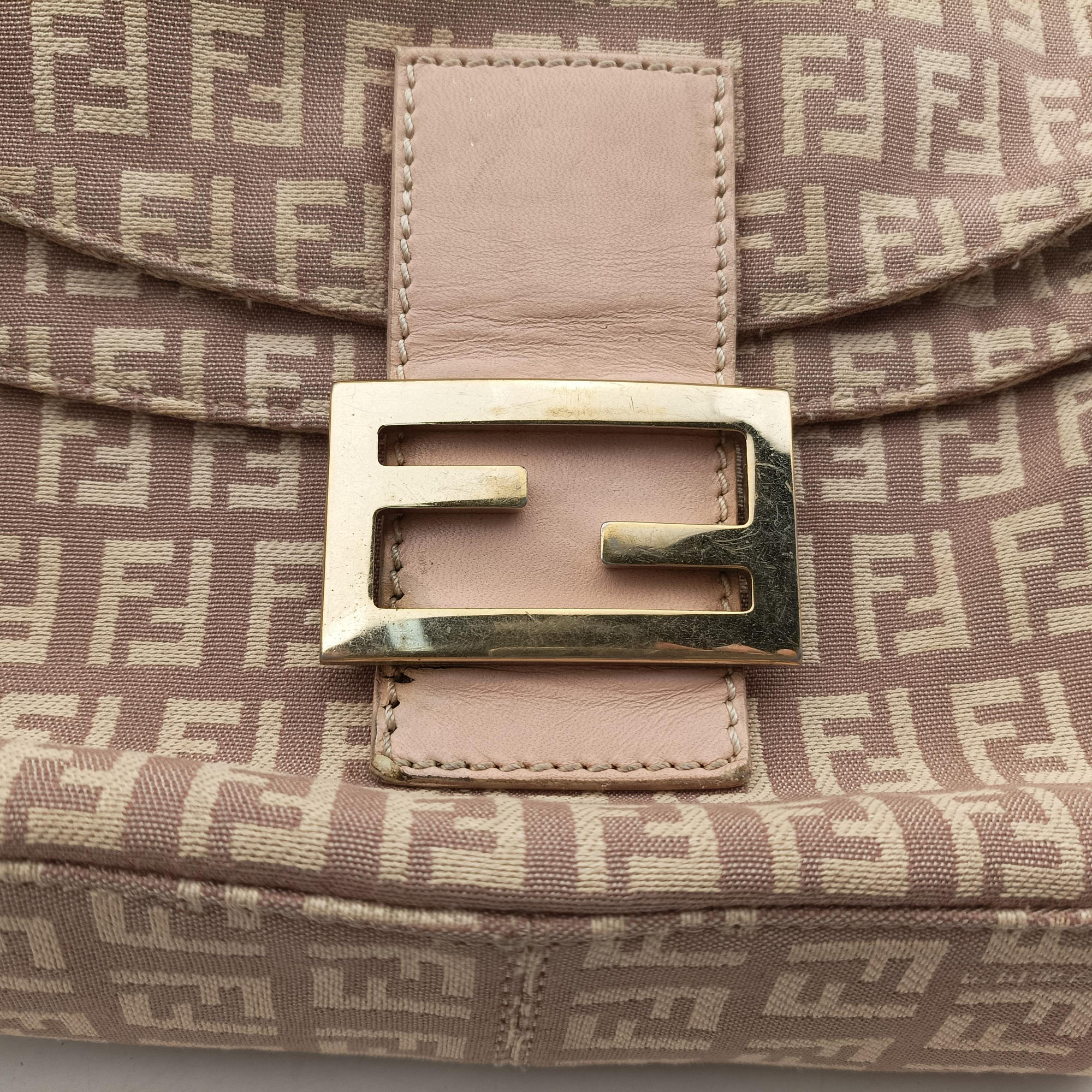 Pre-owned Fendi Zucchino Baguette Pink canvas 8BR003 handbag | stylenewstar