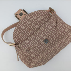 Pre-owned Fendi Zucchino Baguette Pink canvas 8BR003 handbag | stylenewstar