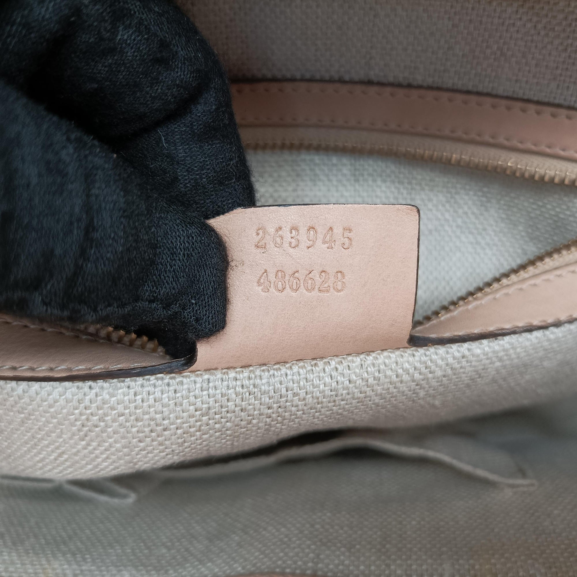 Pre-owned Gucci Medium Handmade Top Beige leather 263945 handbag | stylenewstar