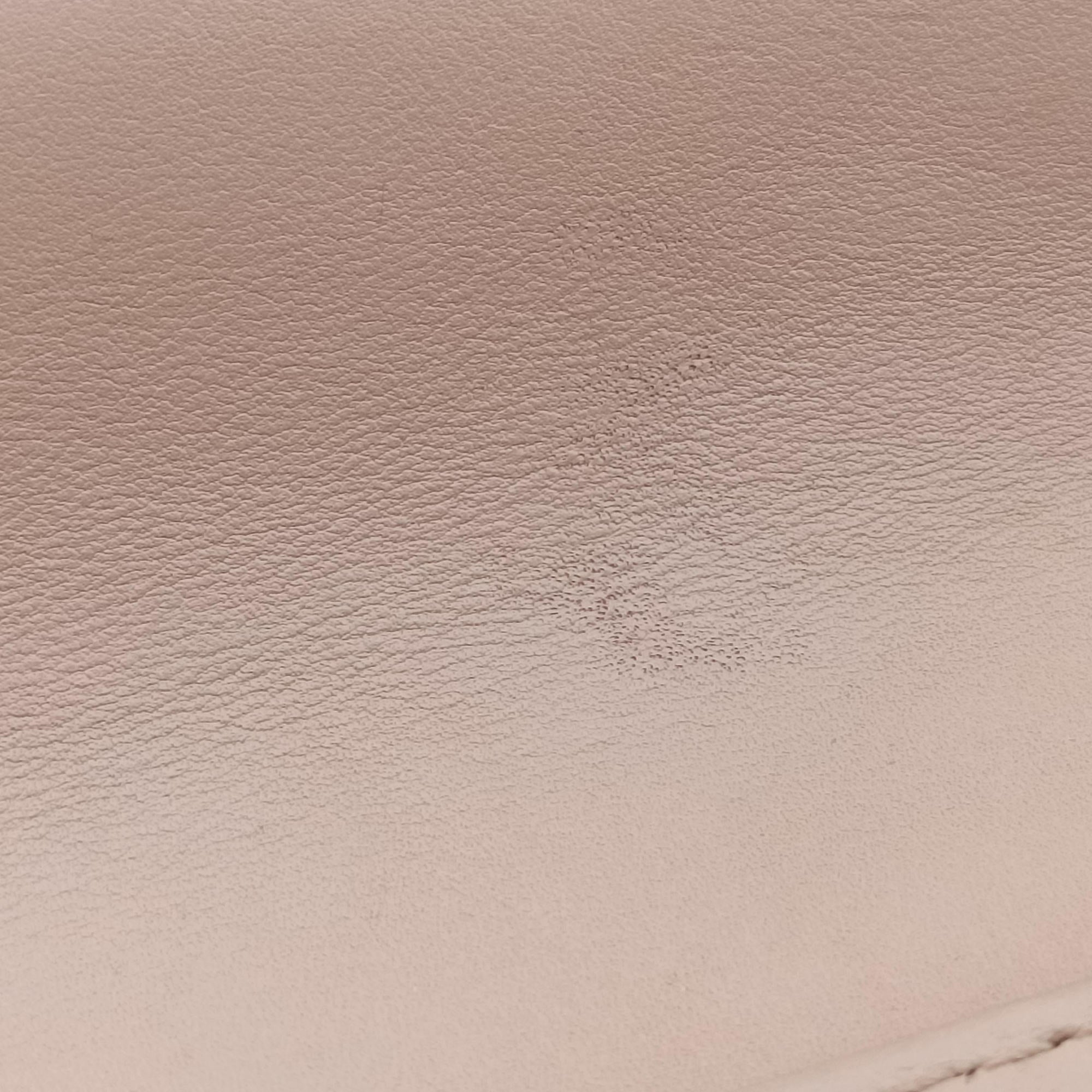 Pre-owned Gucci Medium Handmade Top Beige leather 263945 handbag | stylenewstar