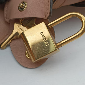 Pre-owned Gucci Medium Handmade Top Beige leather 263945 handbag | stylenewstar