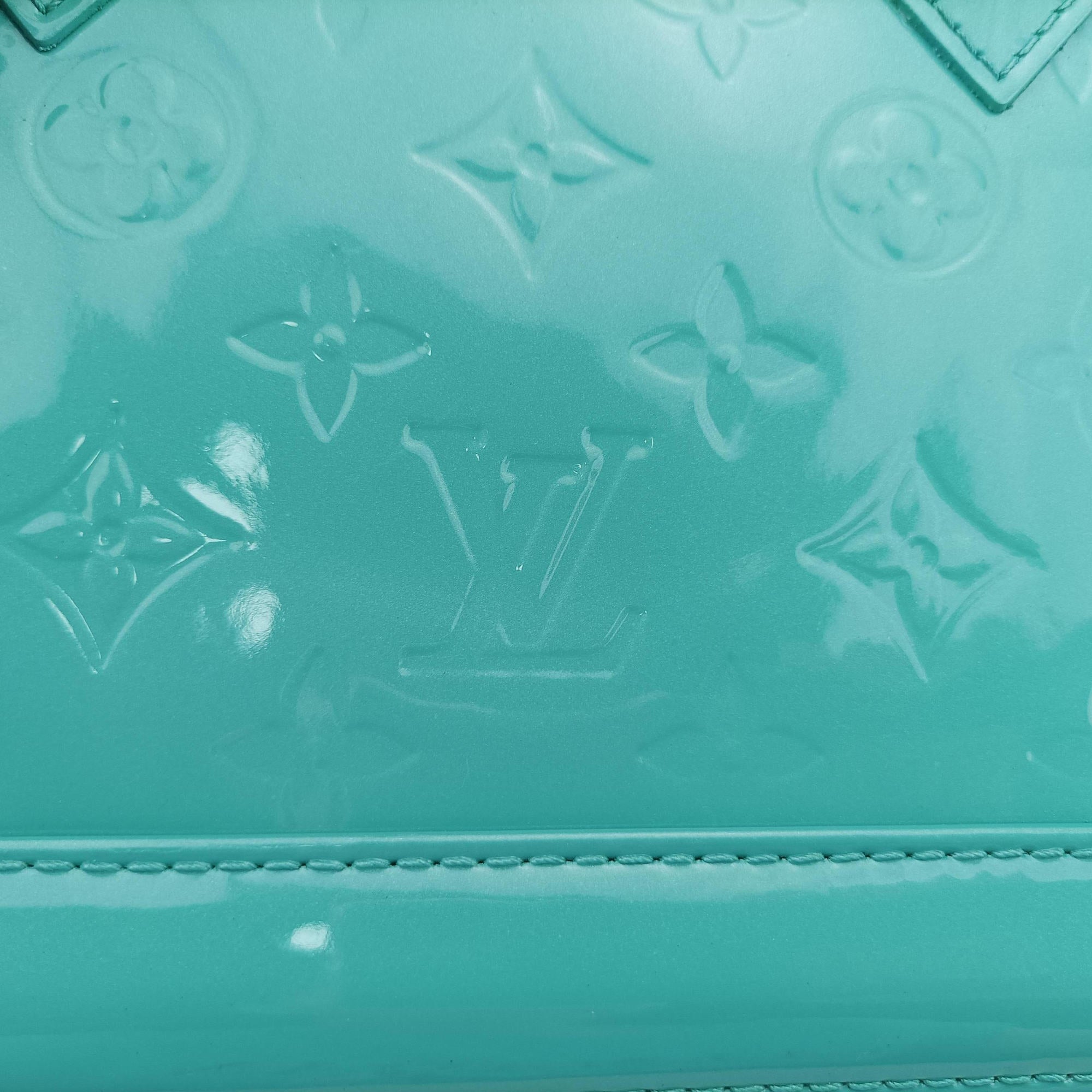 Vintage Louis Vuitton Alma BB Blue Lagon Vernis M91696 shoulderbag | stylenewstar