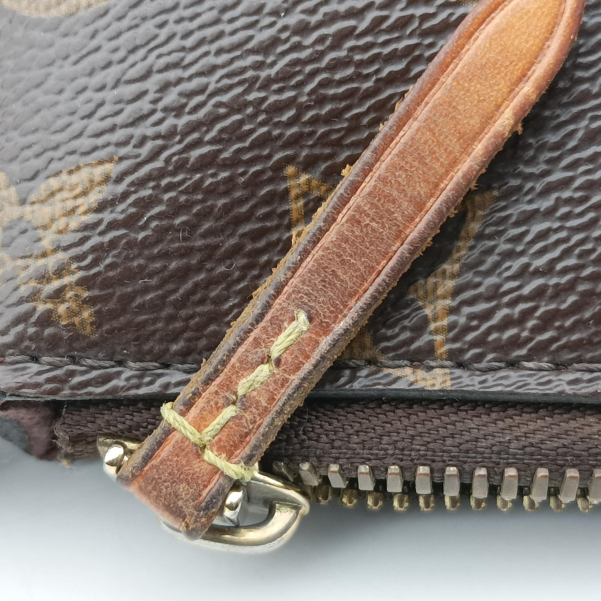 Vintage Louis Vuitton Turen PM brown Monogram Canvas M48813 shoulderbag | stylenewstar