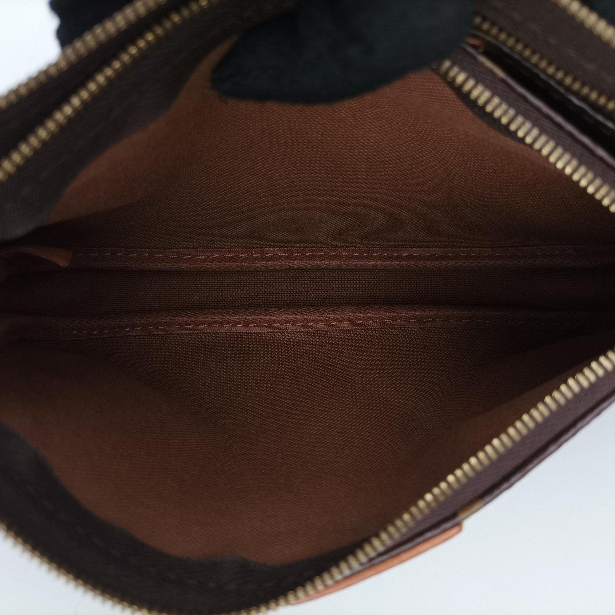 Pre-owned Louis Vuitton Multi Pochette Accessoir brown×khaki Monogram Canvas M44813 shoulderbag | stylenewstar