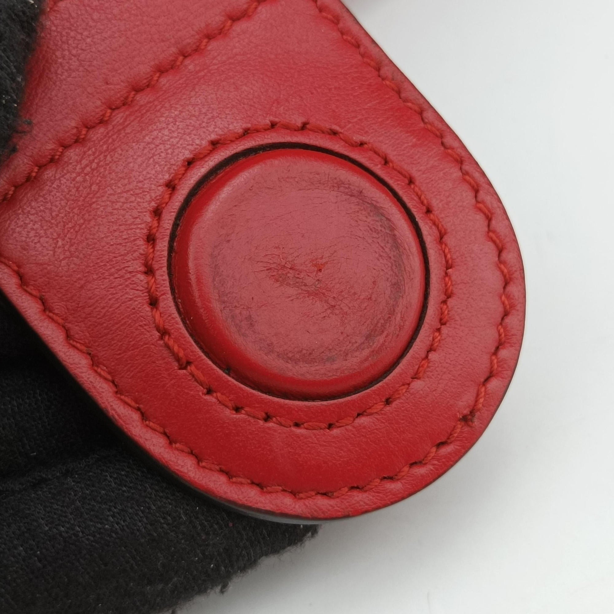 Secondhand Gucci GG Marmont Red Leather 443505 shoulderbag | stylenewstar