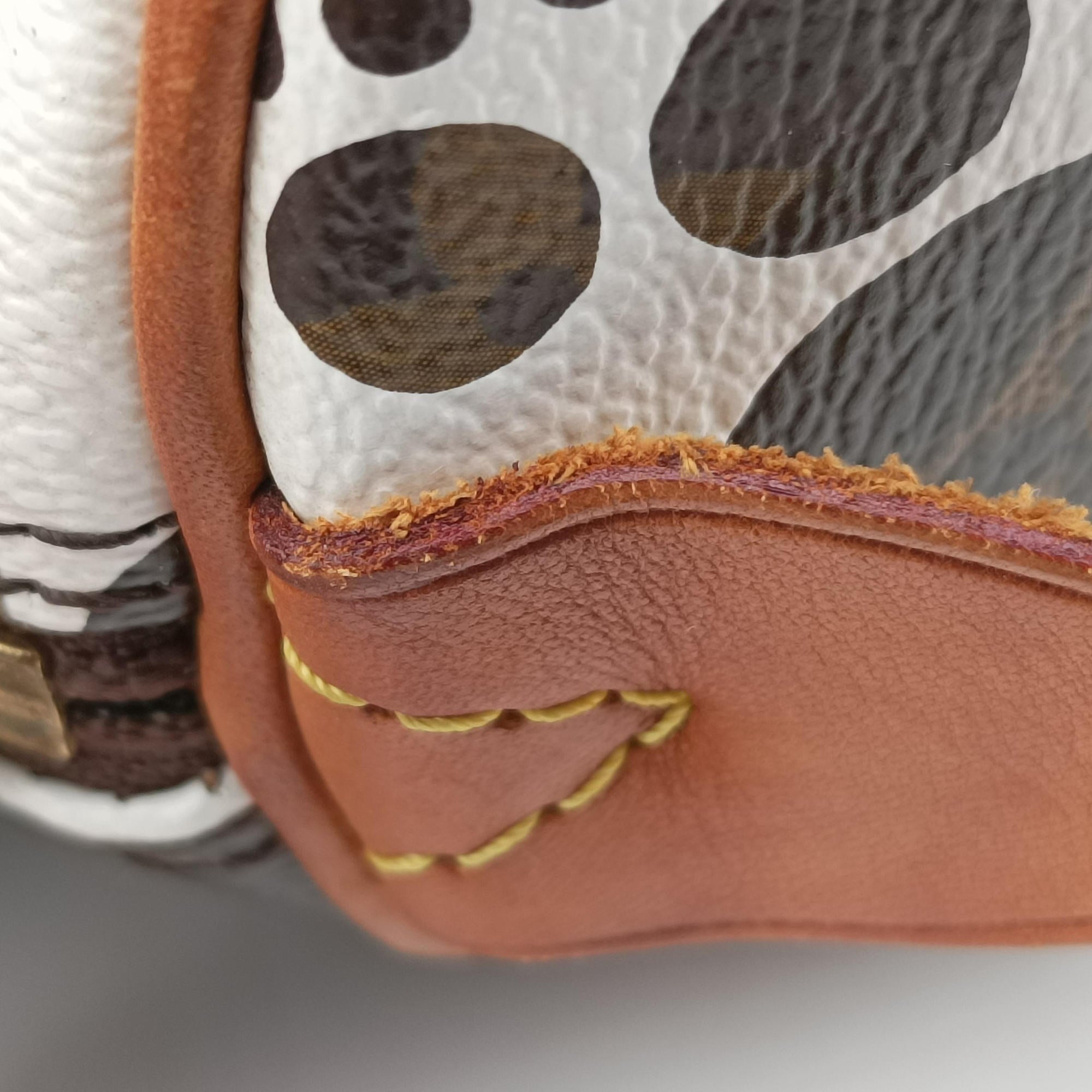 Secondhand Louis Vuitton Papillon GM White × Brown Monogram Pumpkin Dots M40687 shoulderbag | stylenewstar