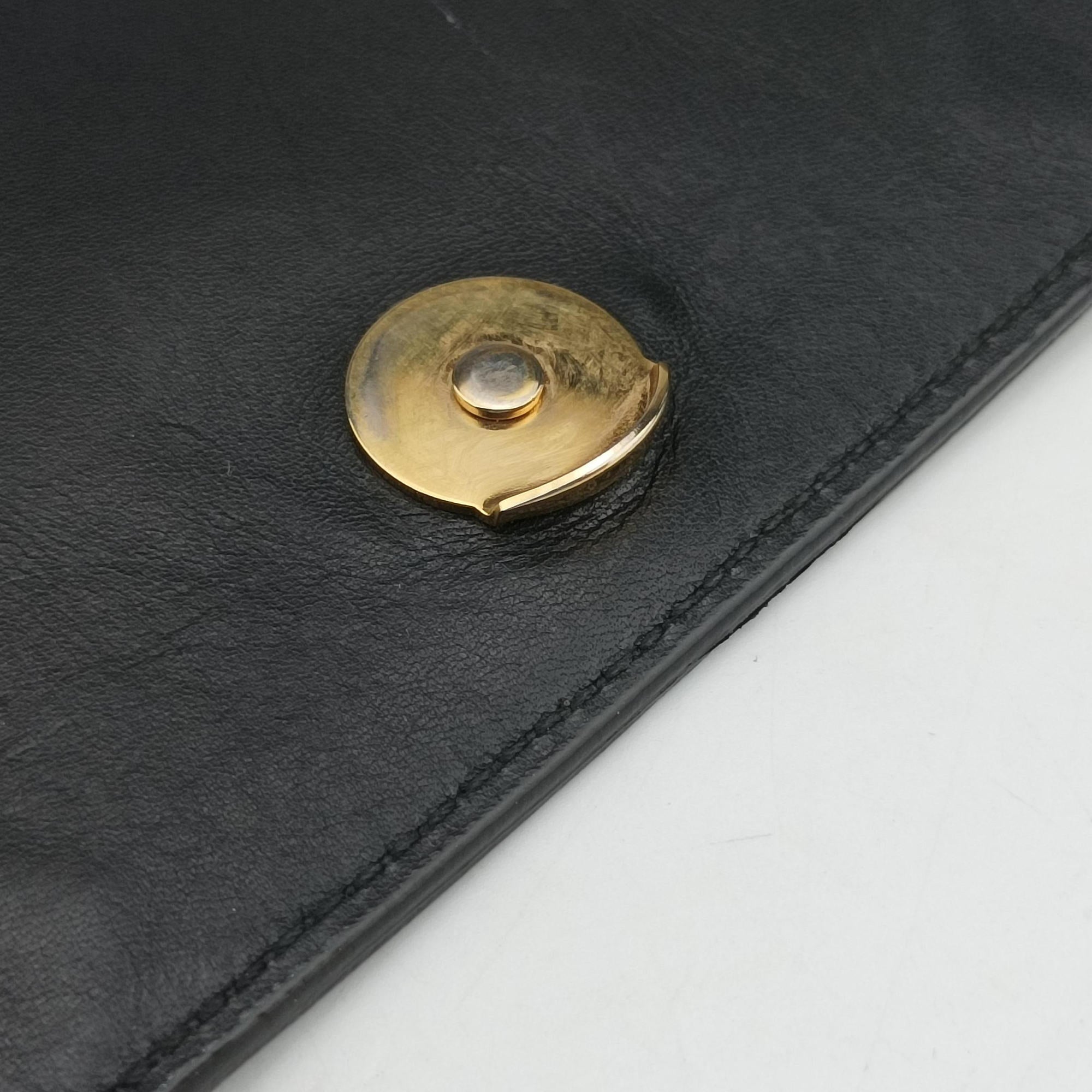 Pre-owned Yves Saint Laurent BETTY Black Leather 314515 shoulderbag | stylenewstar