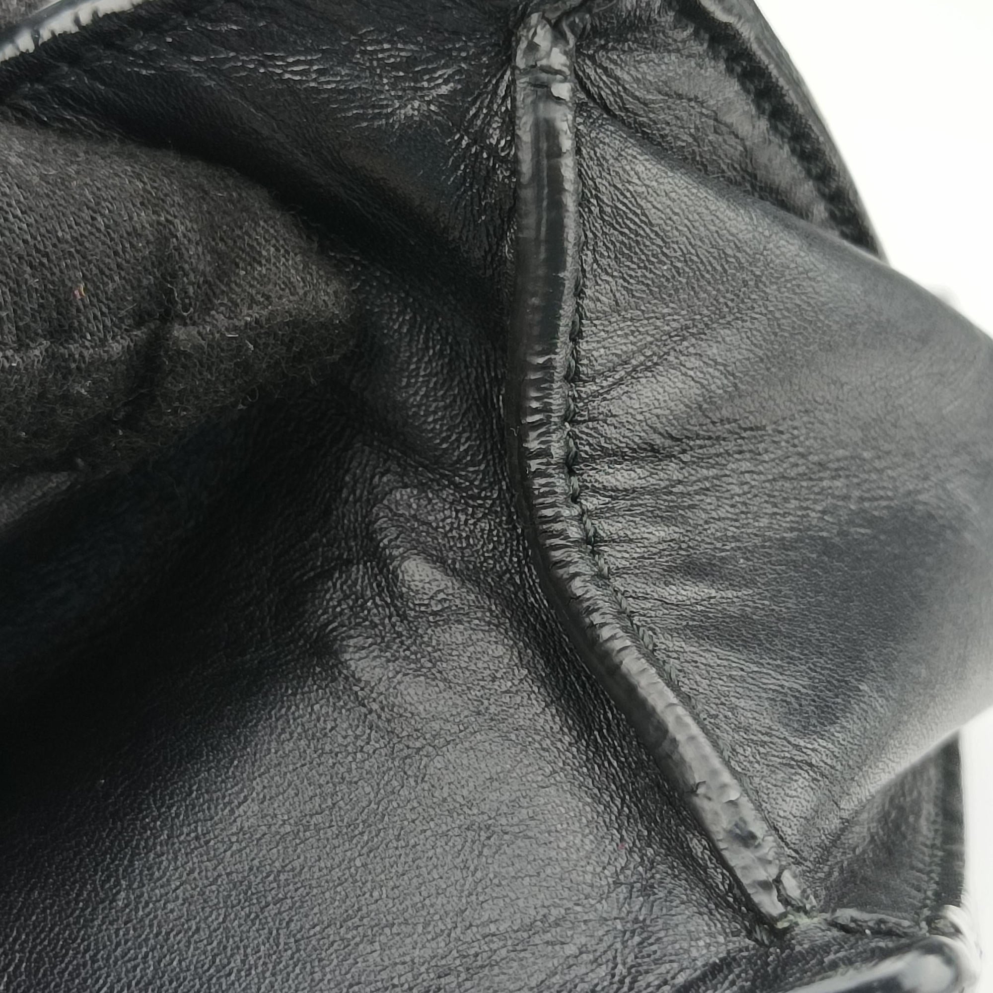 Pre-owned Yves Saint Laurent BETTY Black Leather 314515 shoulderbag | stylenewstar