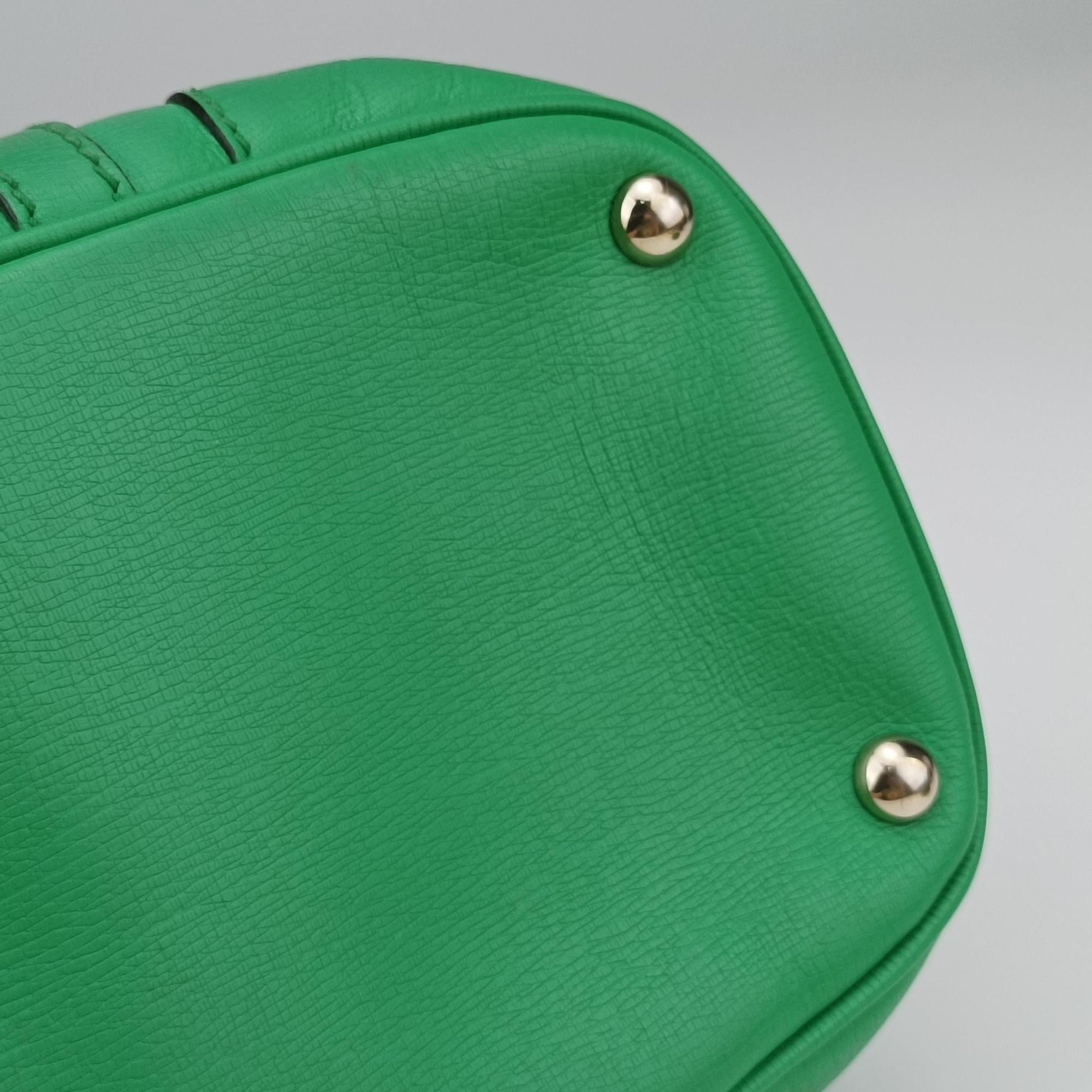 Vintage Gucci Microguccissima Green Leather 309617 shoulderbag | stylenewstar