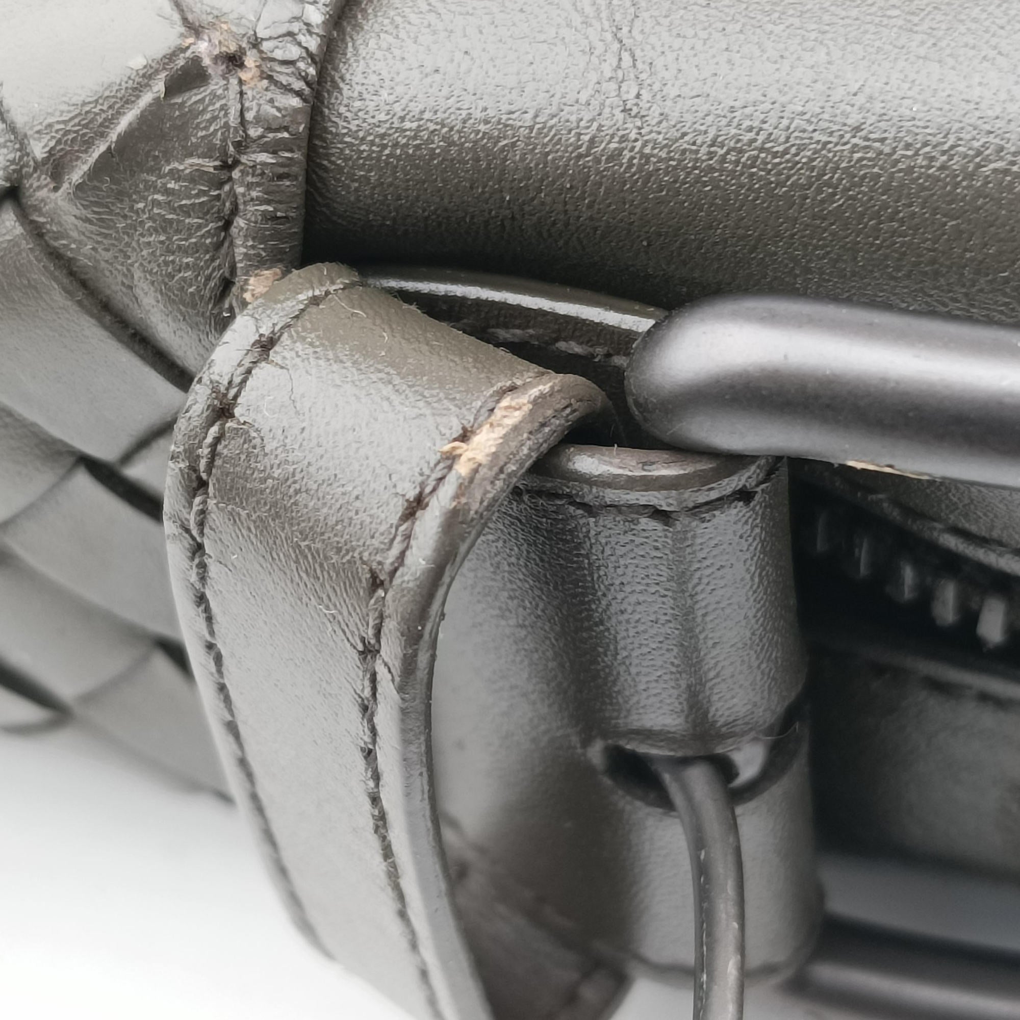 Pre-owned Bottega Veneta Intrecciato Grey lambskin  shoulderbag | stylenewstar
