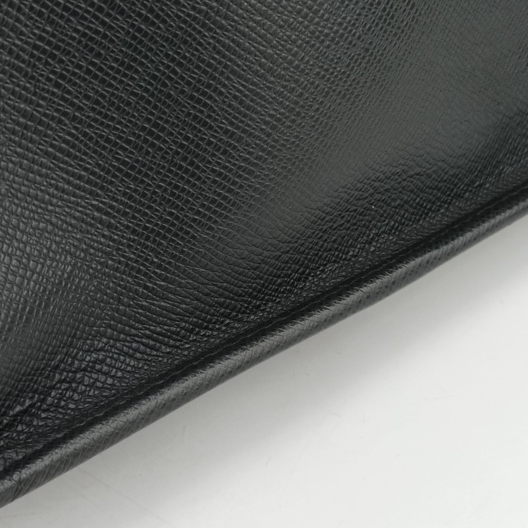 Vintage Louis Vuitton ANDREI ARDOISE Taiga M32482 shoulderbag | stylenewstar