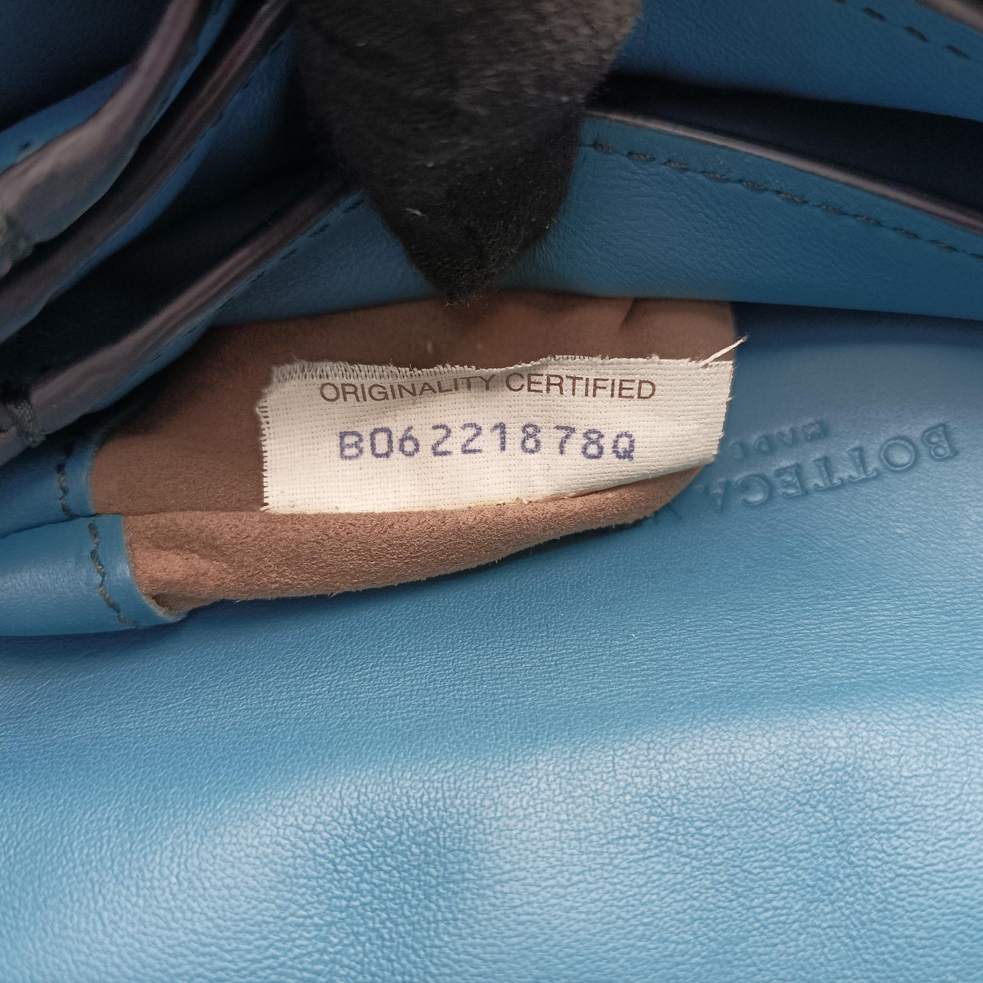 Pre-owned Bottega Veneta Intrecciato Runaway Blue lambskin  shoulderbag | stylenewstar