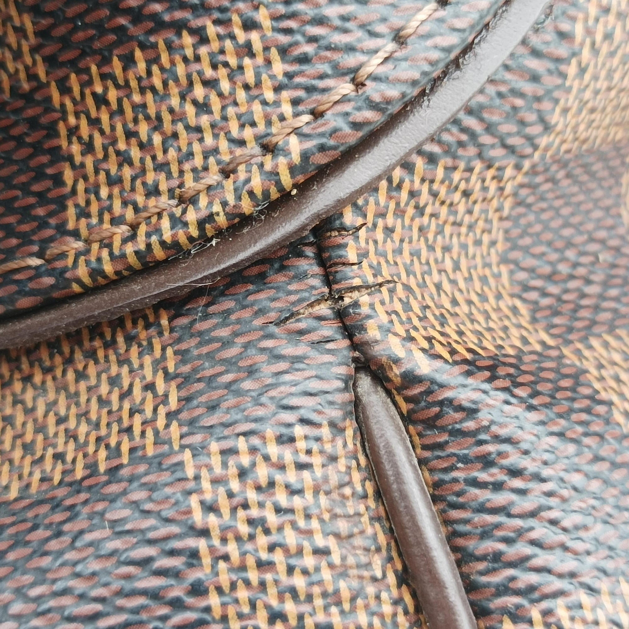 Pre-owned Louis Vuitton TREVI　GM EBENE Damier Canvas N51998 handbag | stylenewstar