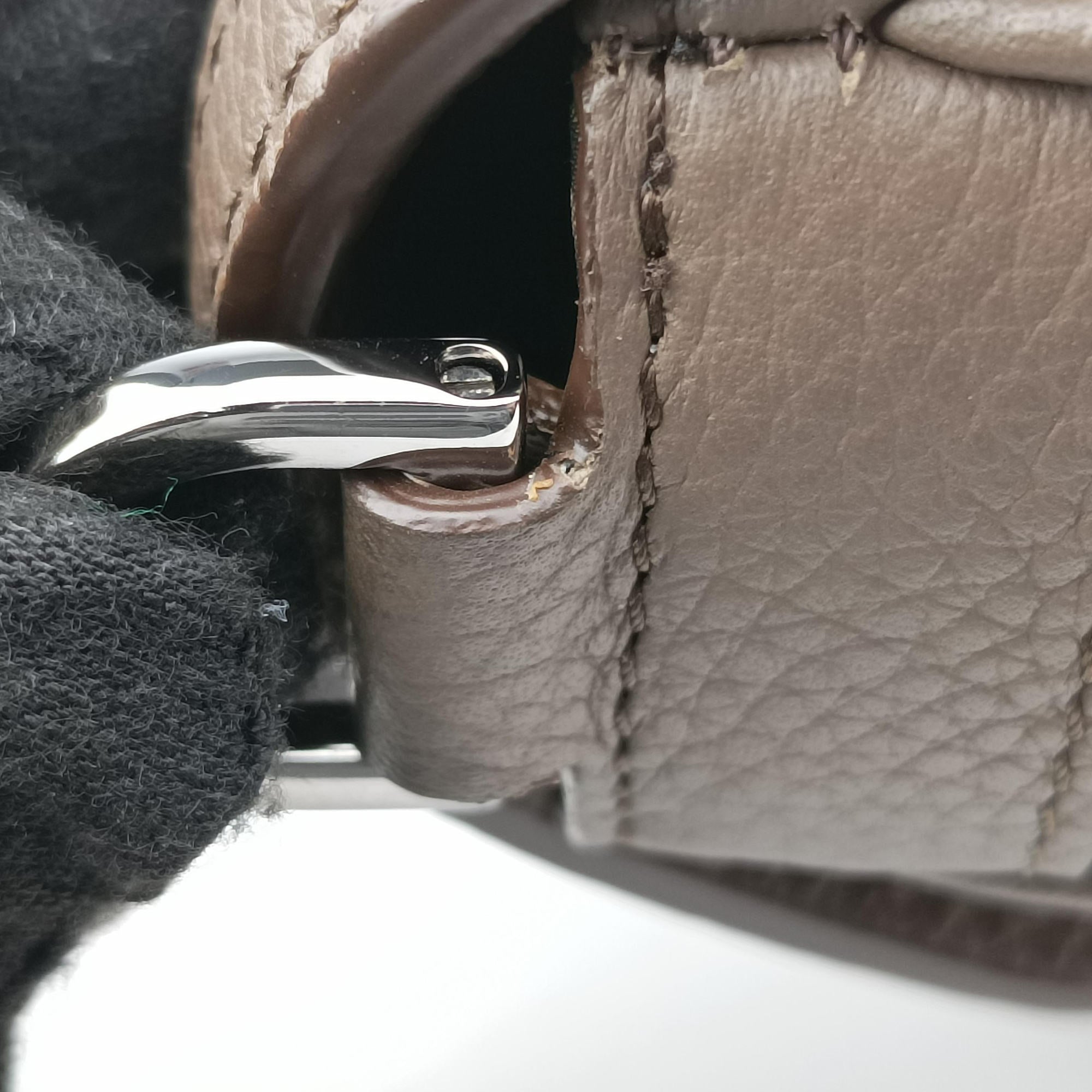 Pre-owned Christian Dior HIT THE ROAD Brown Leather  shoulderbag | stylenewstar