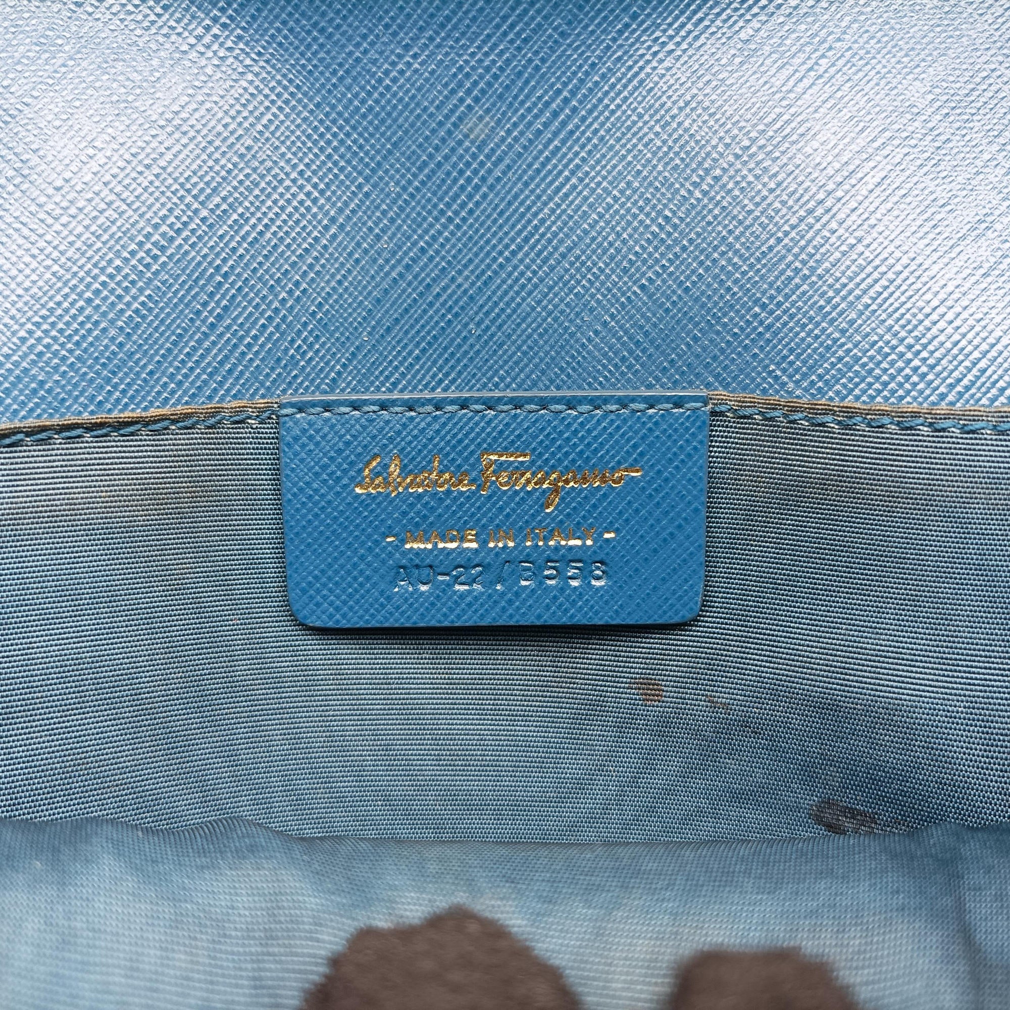 Pre-owned Ferragamo Ginny Vara Blue Leather  shoulderbag | stylenewstar