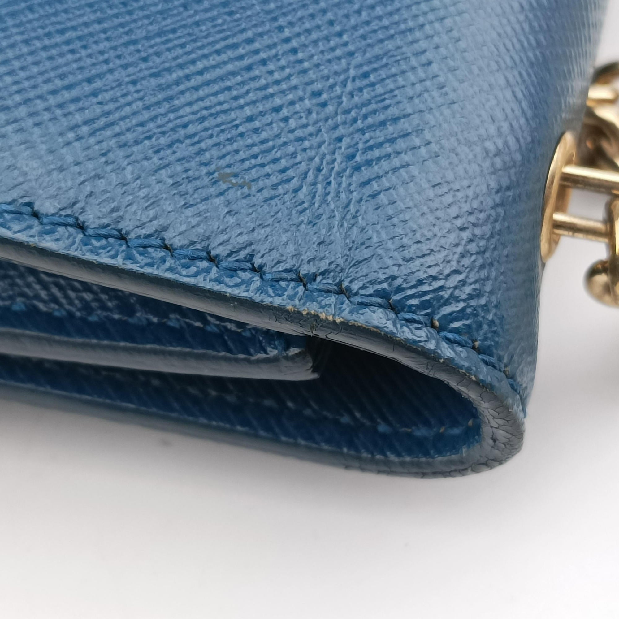 Pre-owned Ferragamo Ginny Vara Blue Leather  shoulderbag | stylenewstar